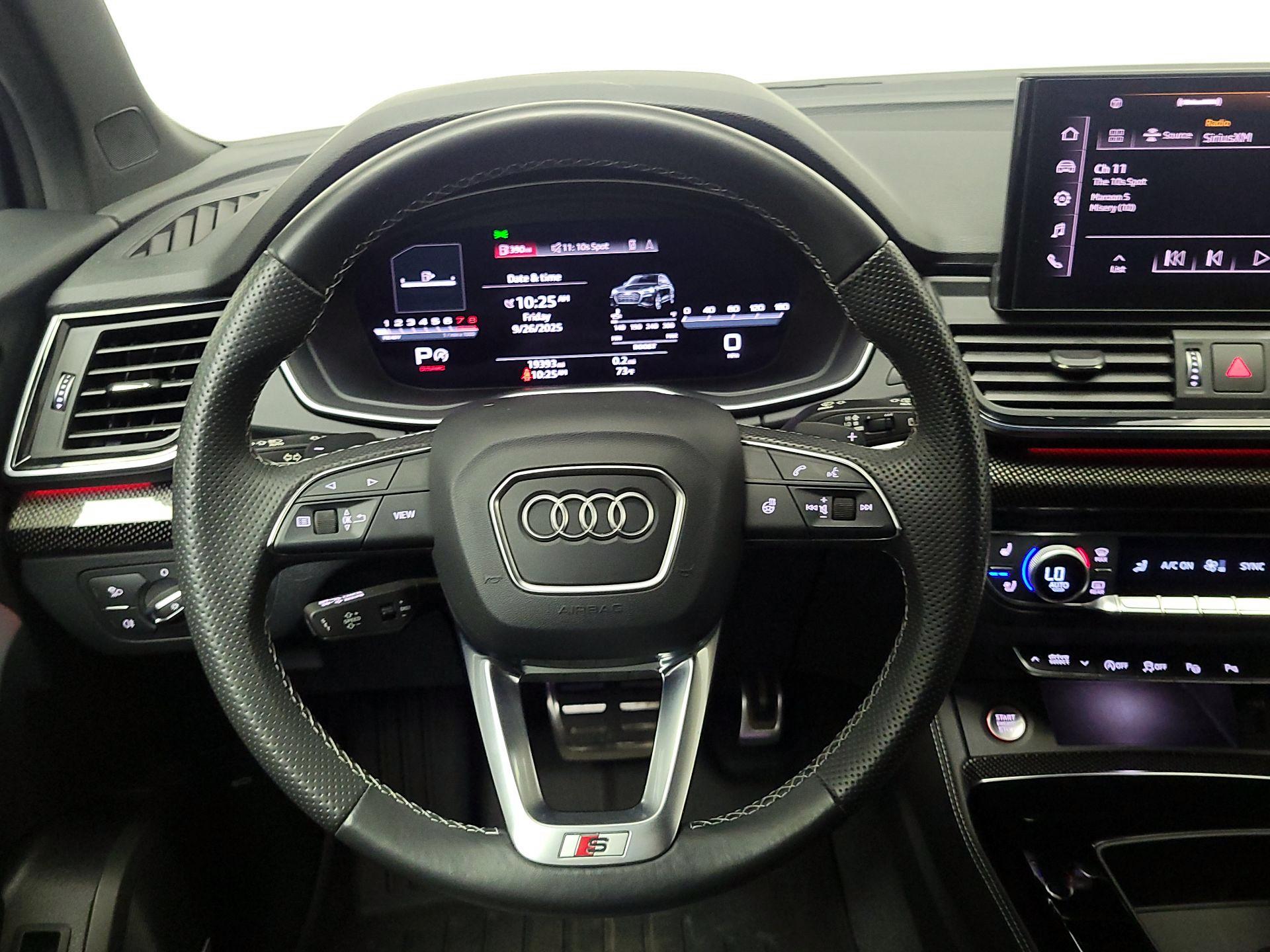 Thumbnail: 2023 Audi SQ5 - 10