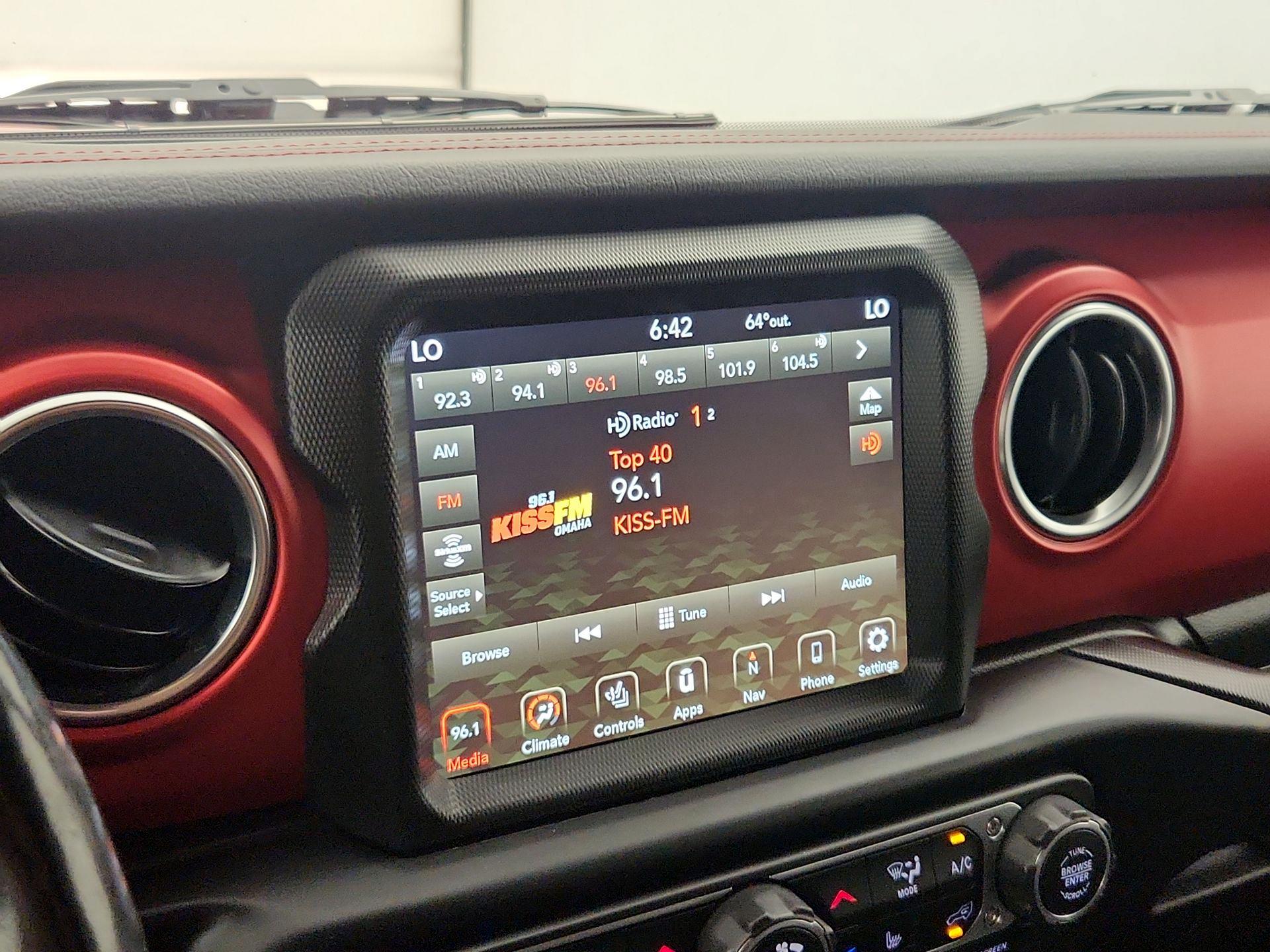 Thumbnail: 2022 Jeep Wrangler - 16