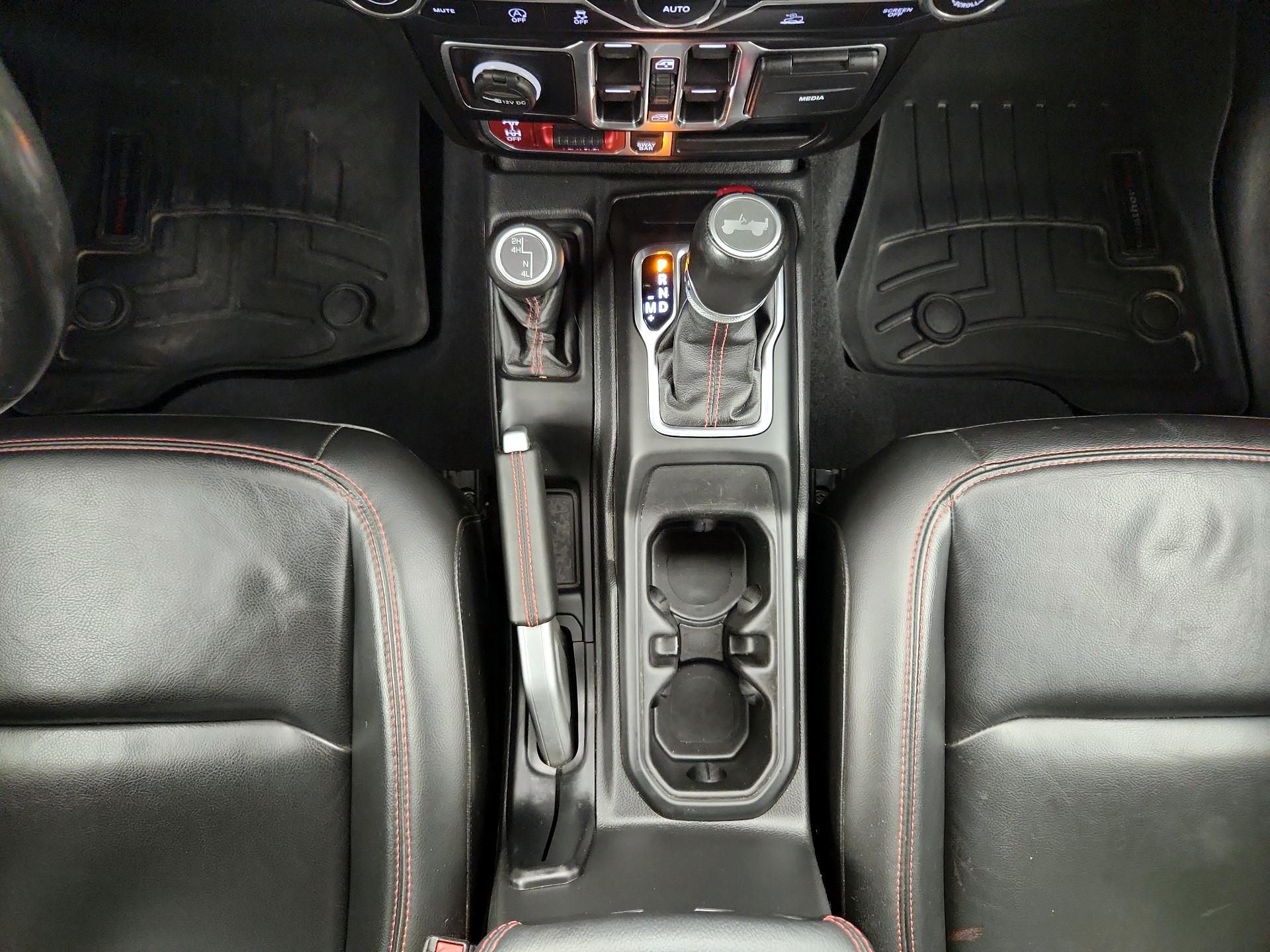 Thumbnail: 2022 Jeep Wrangler - 18