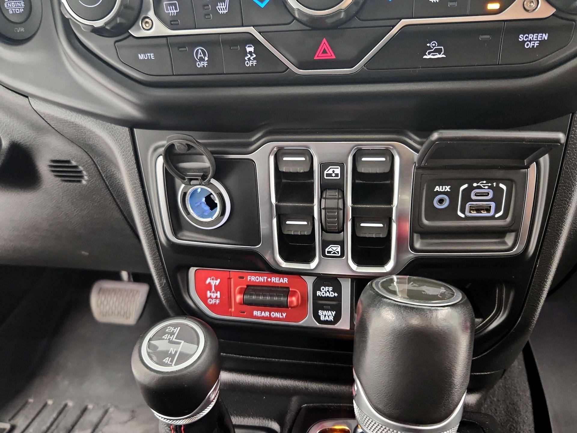 Thumbnail: 2022 Jeep Wrangler - 19