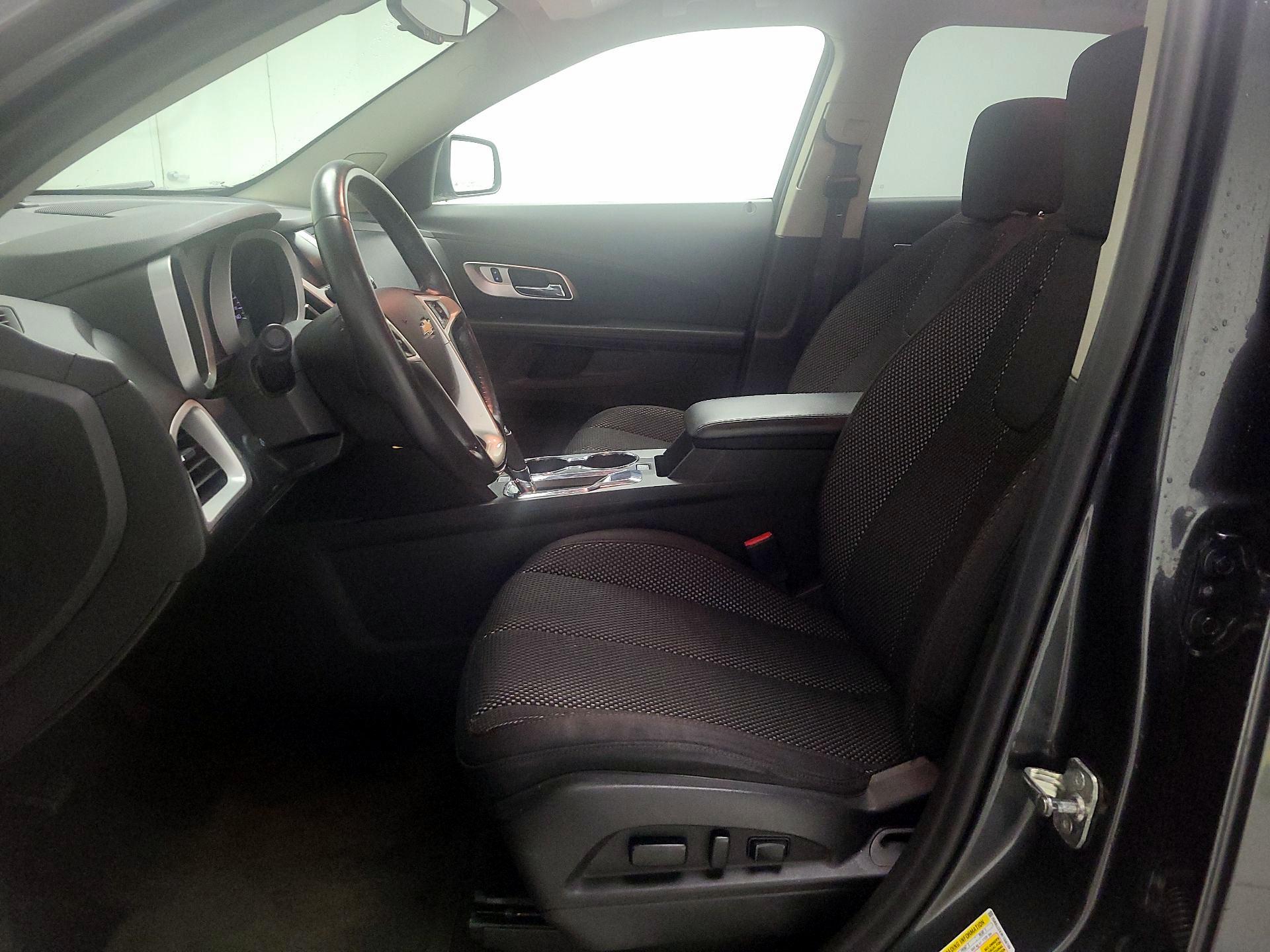 Thumbnail: 2017 Chevrolet Equinox - 11