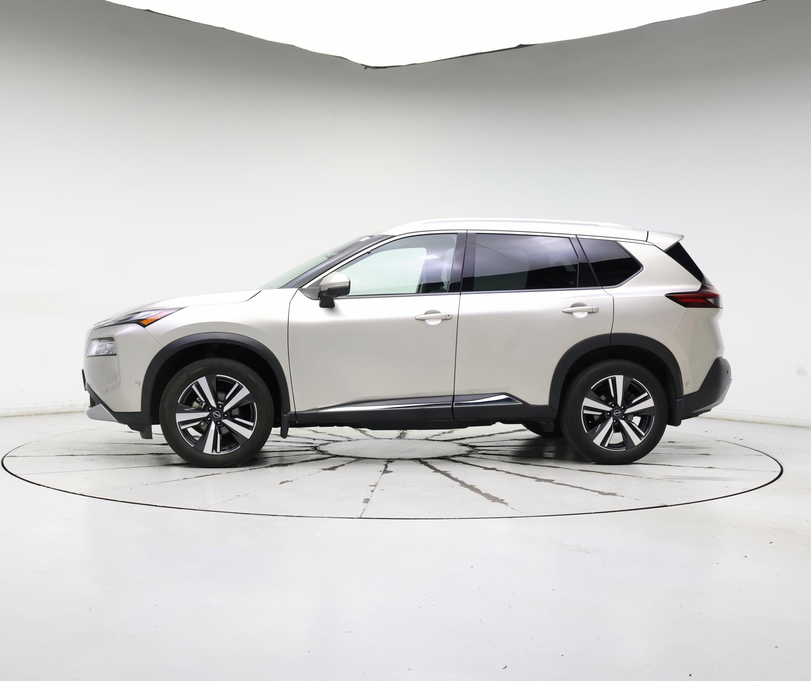 Thumbnail: 2022 Nissan Rogue - 3