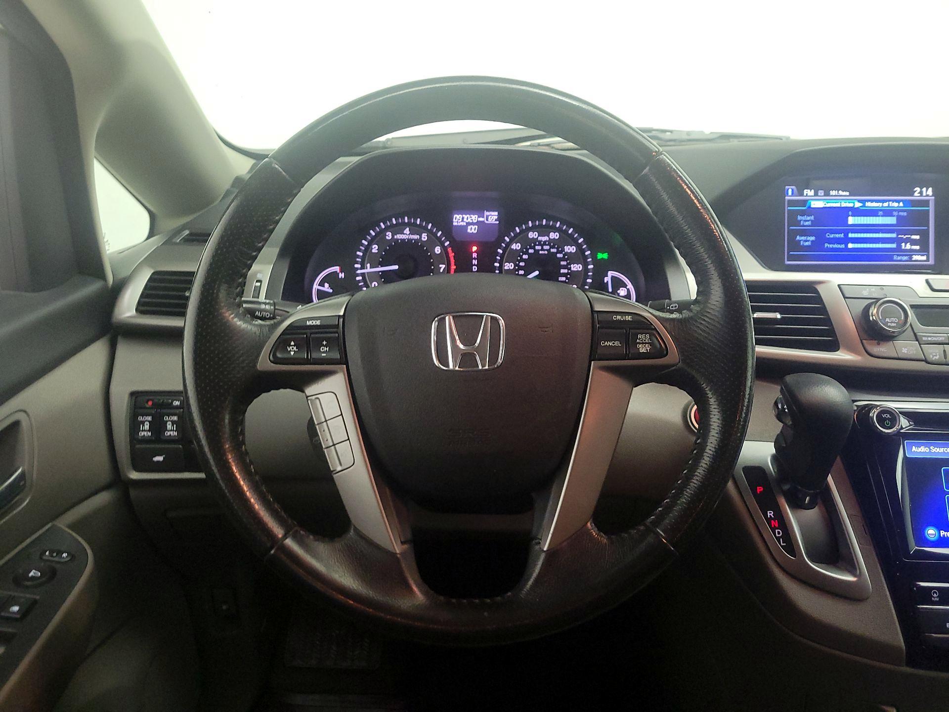 Thumbnail: 2016 Honda Odyssey - 10