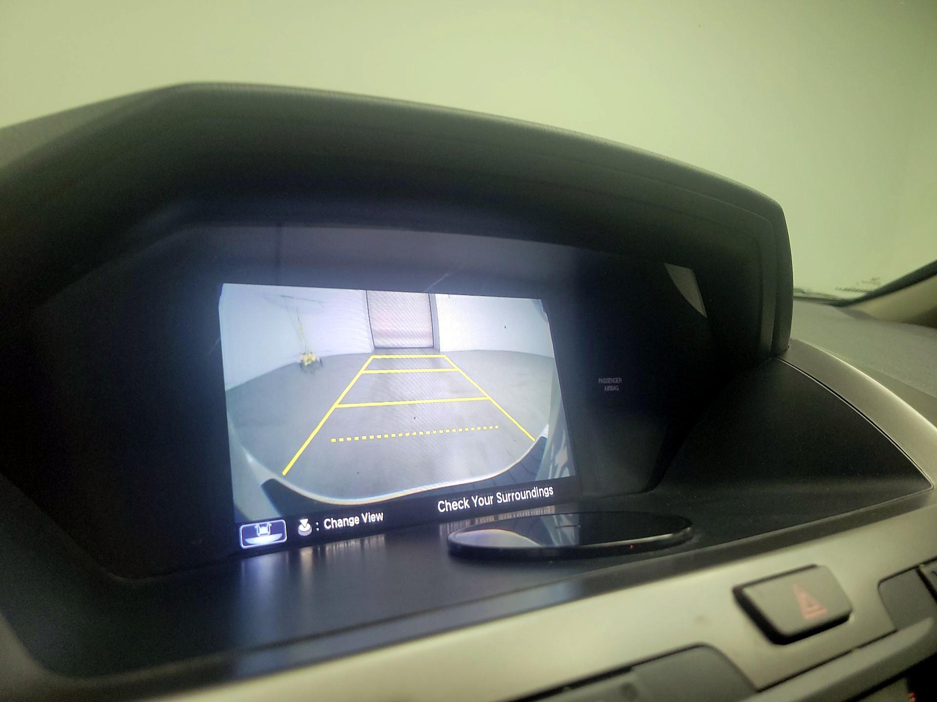 Thumbnail: 2016 Honda Odyssey - 14