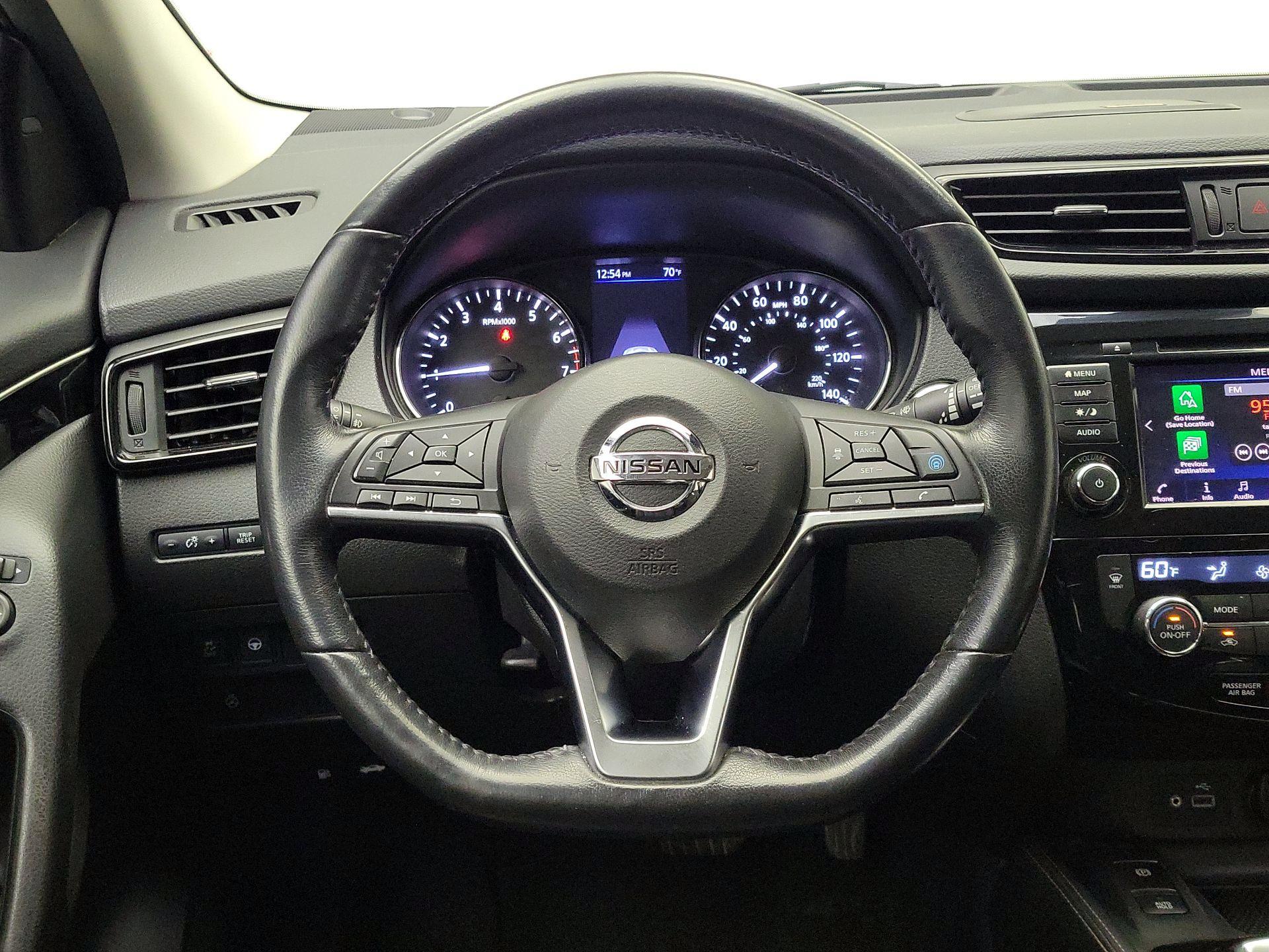 Thumbnail: 2019 Nissan Rogue Sport - 10