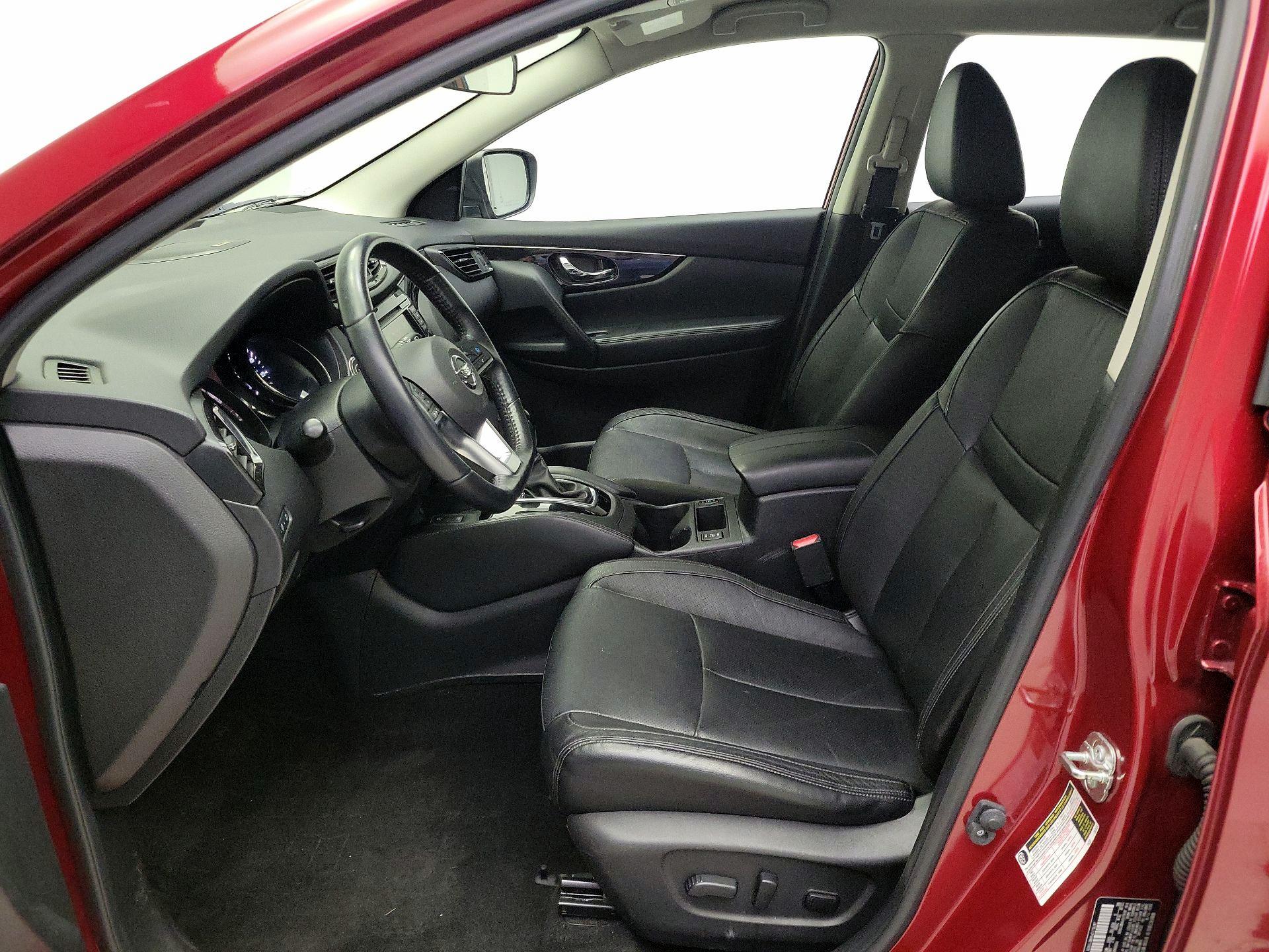 Thumbnail: 2019 Nissan Rogue Sport - 11