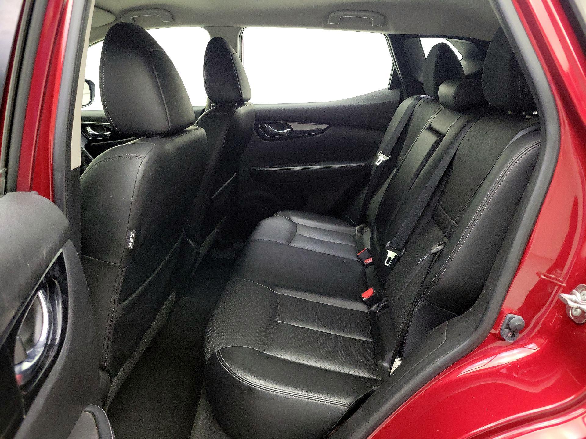 Thumbnail: 2019 Nissan Rogue Sport - 20