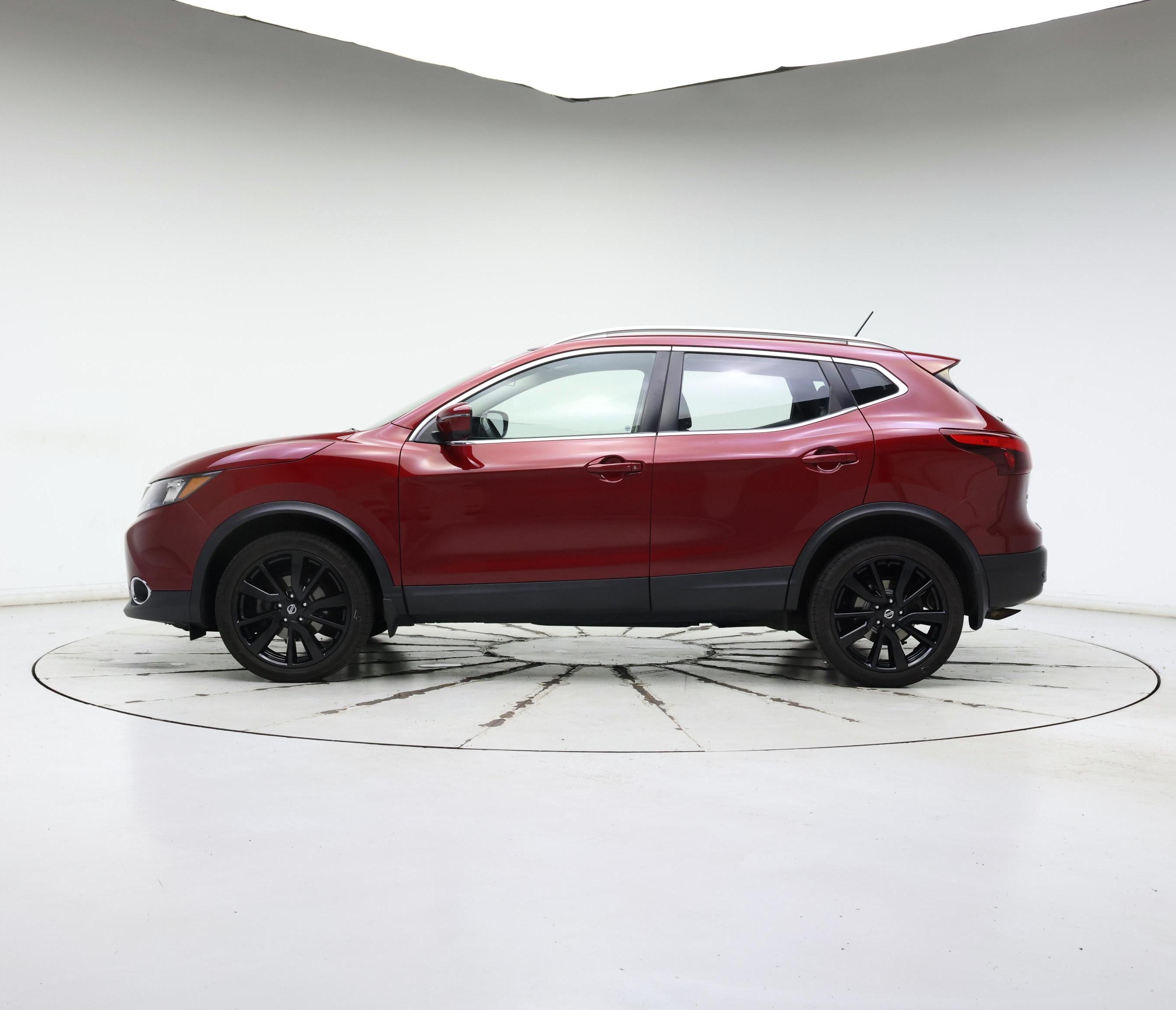 Thumbnail: 2019 Nissan Rogue Sport - 3