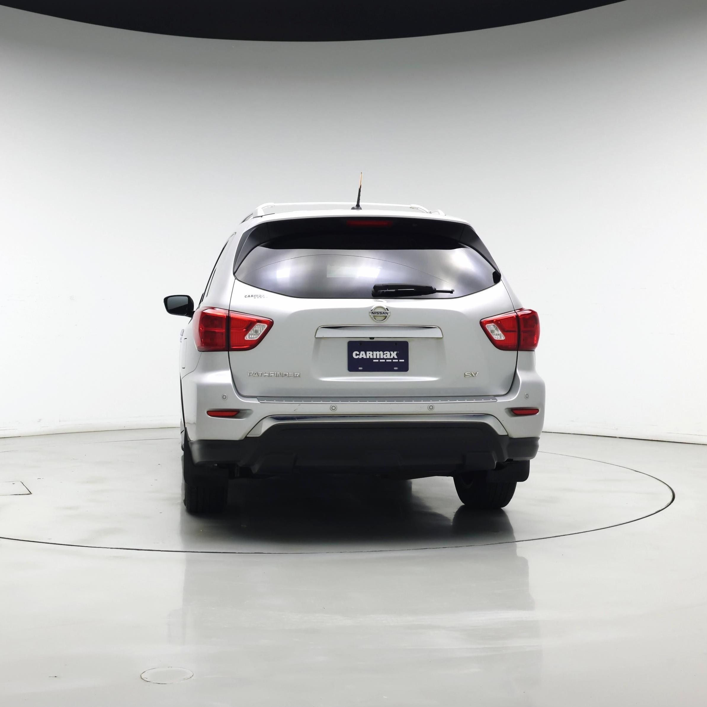 Thumbnail: 2017 Nissan Pathfinder - 6