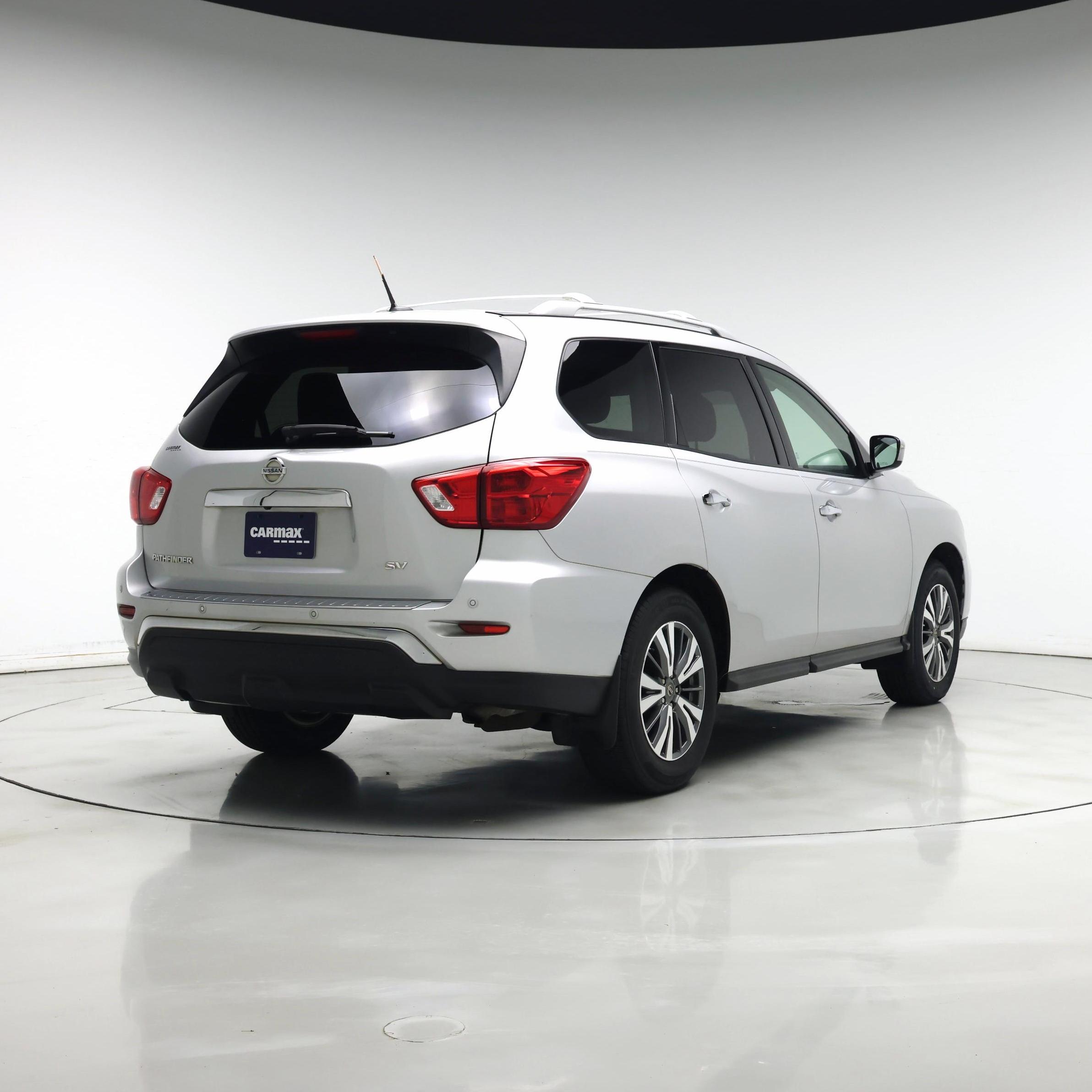 Thumbnail: 2017 Nissan Pathfinder - 8