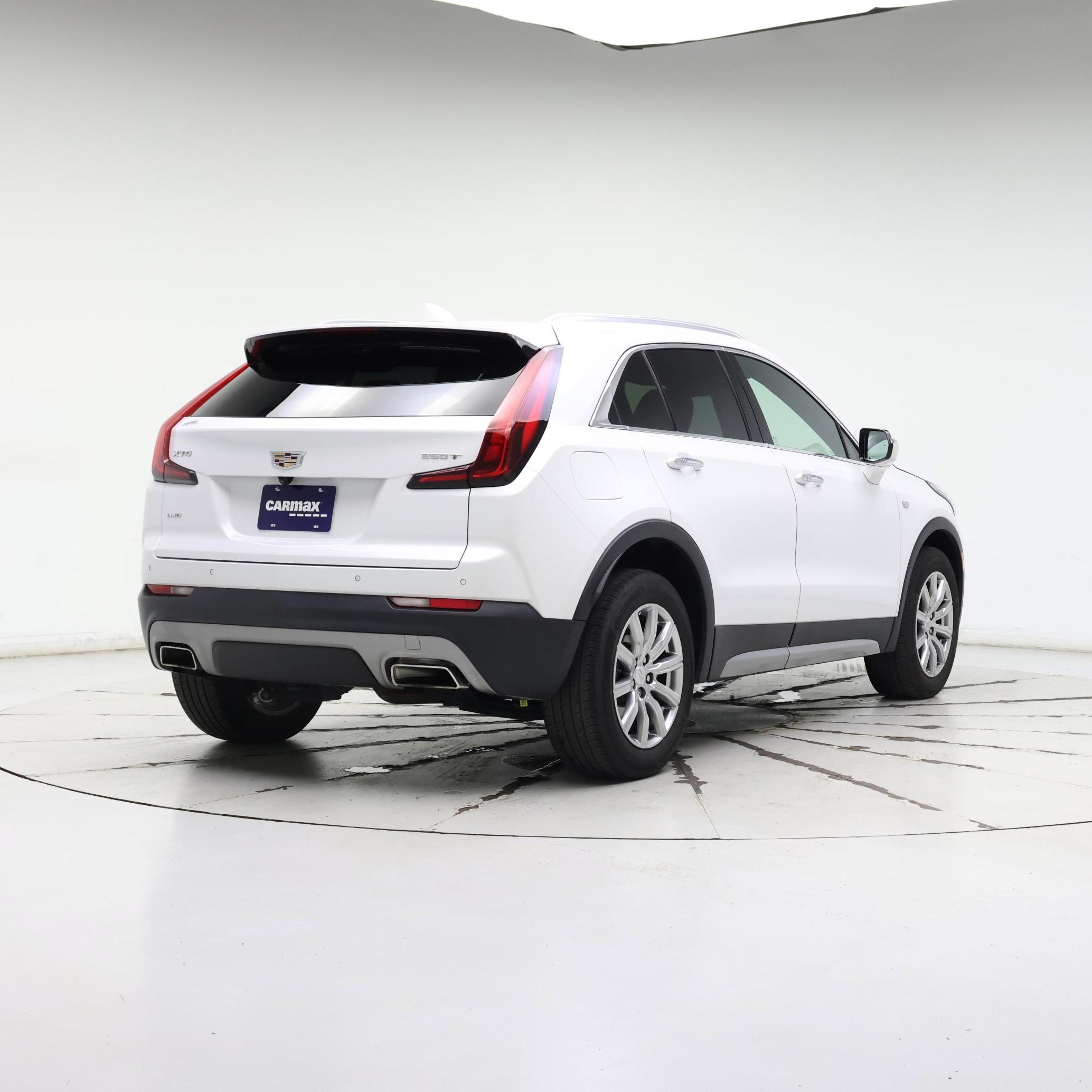 Thumbnail: 2022 Cadillac XT4 - 8