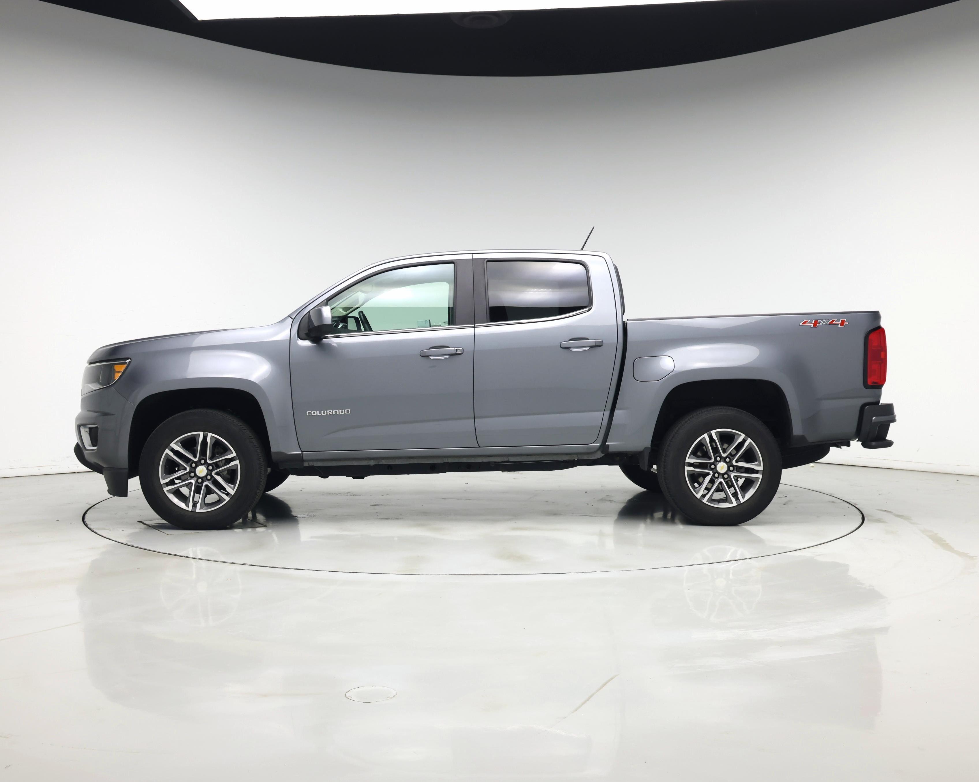 Thumbnail: 2020 Chevrolet Colorado - 3