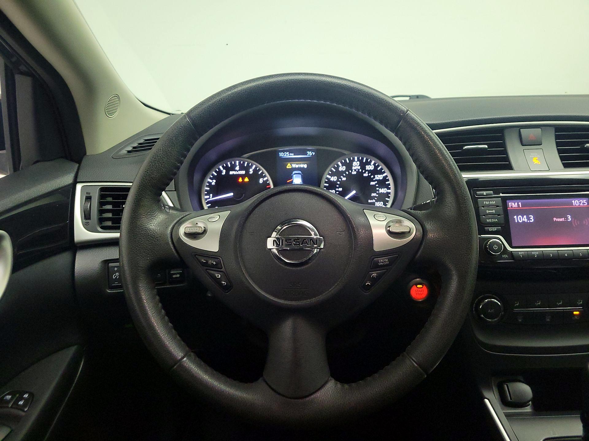 Thumbnail: 2017 Nissan Sentra - 10