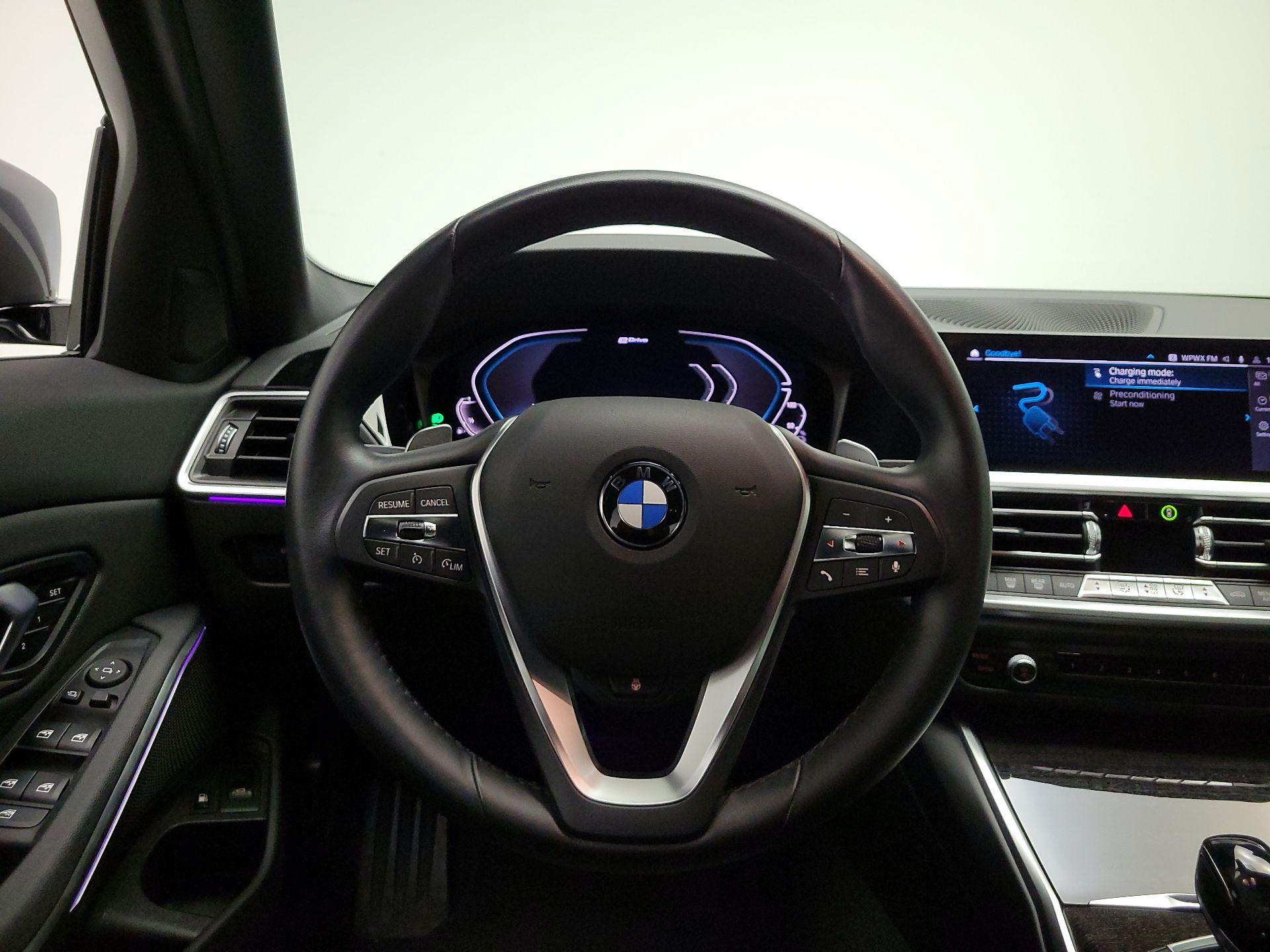 Thumbnail: 2021 BMW 3 Series - 10