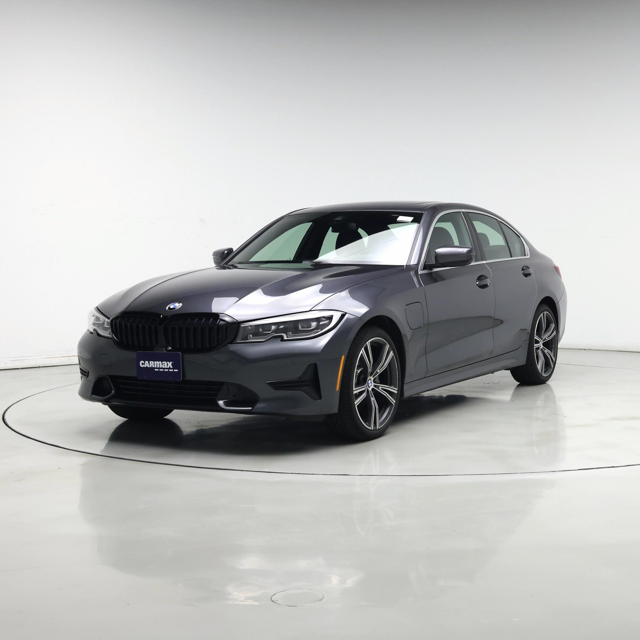 Thumbnail: 2021 BMW 3 Series - 4