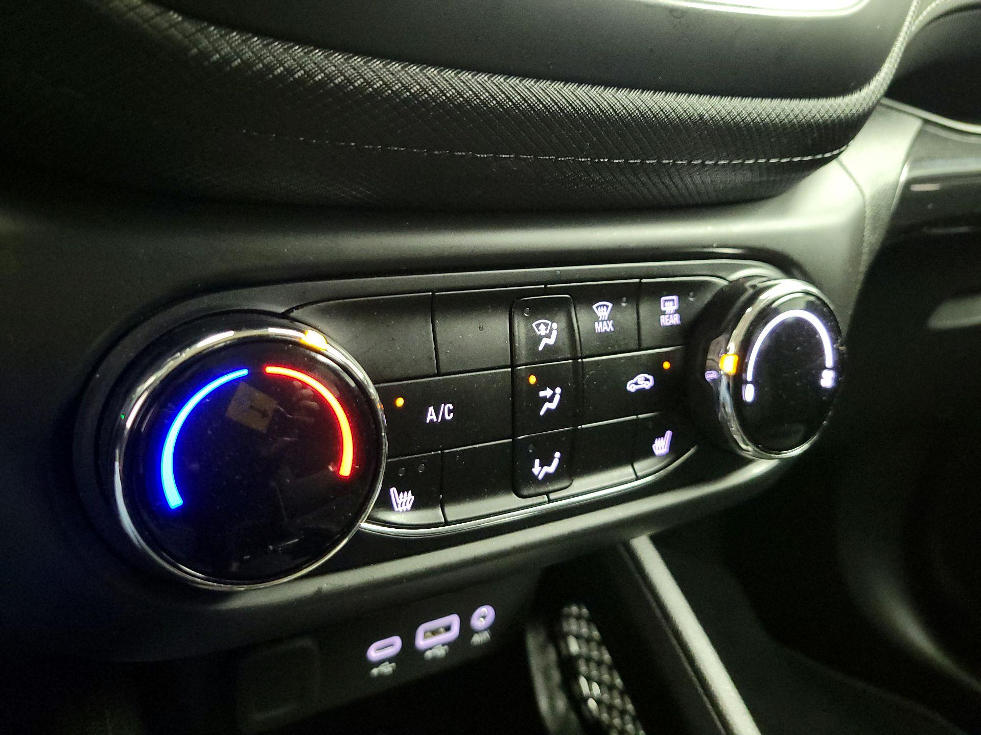 Thumbnail: 2023 Chevrolet TrailBlazer - 16