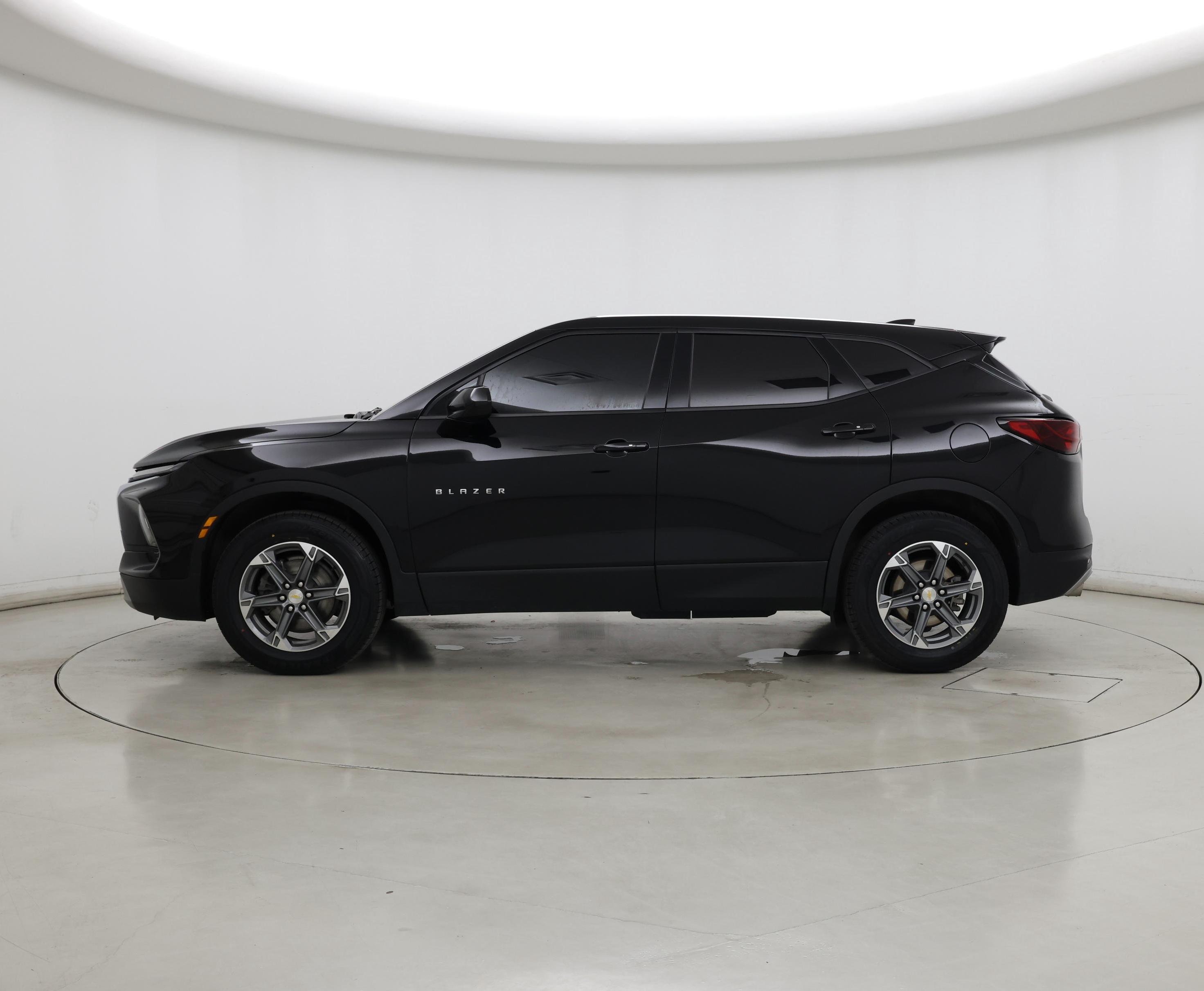 Thumbnail: 2023 Chevrolet Blazer - 3