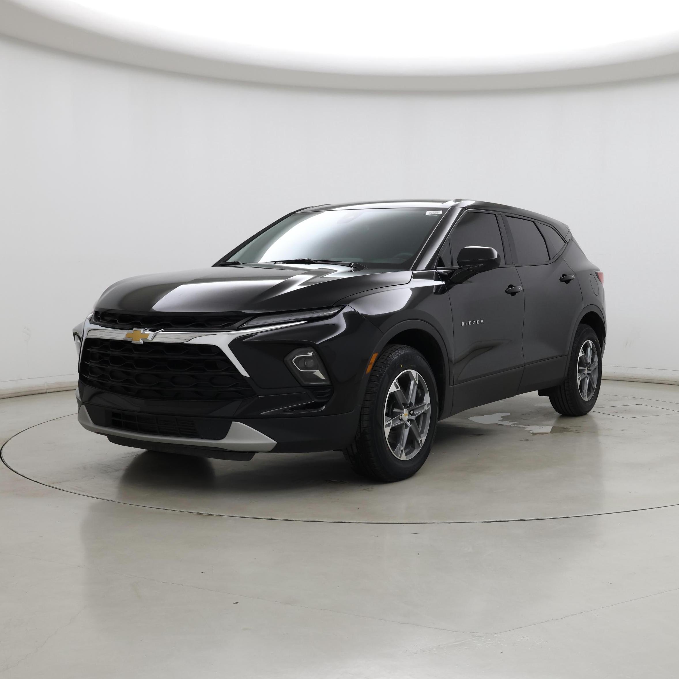 Thumbnail: 2023 Chevrolet Blazer - 4