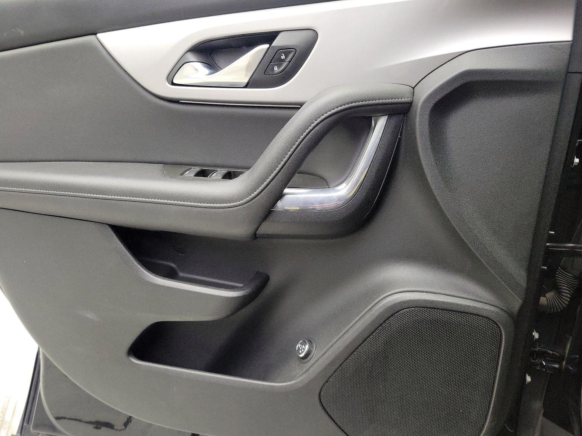 Thumbnail: 2022 Chevrolet Blazer - 12