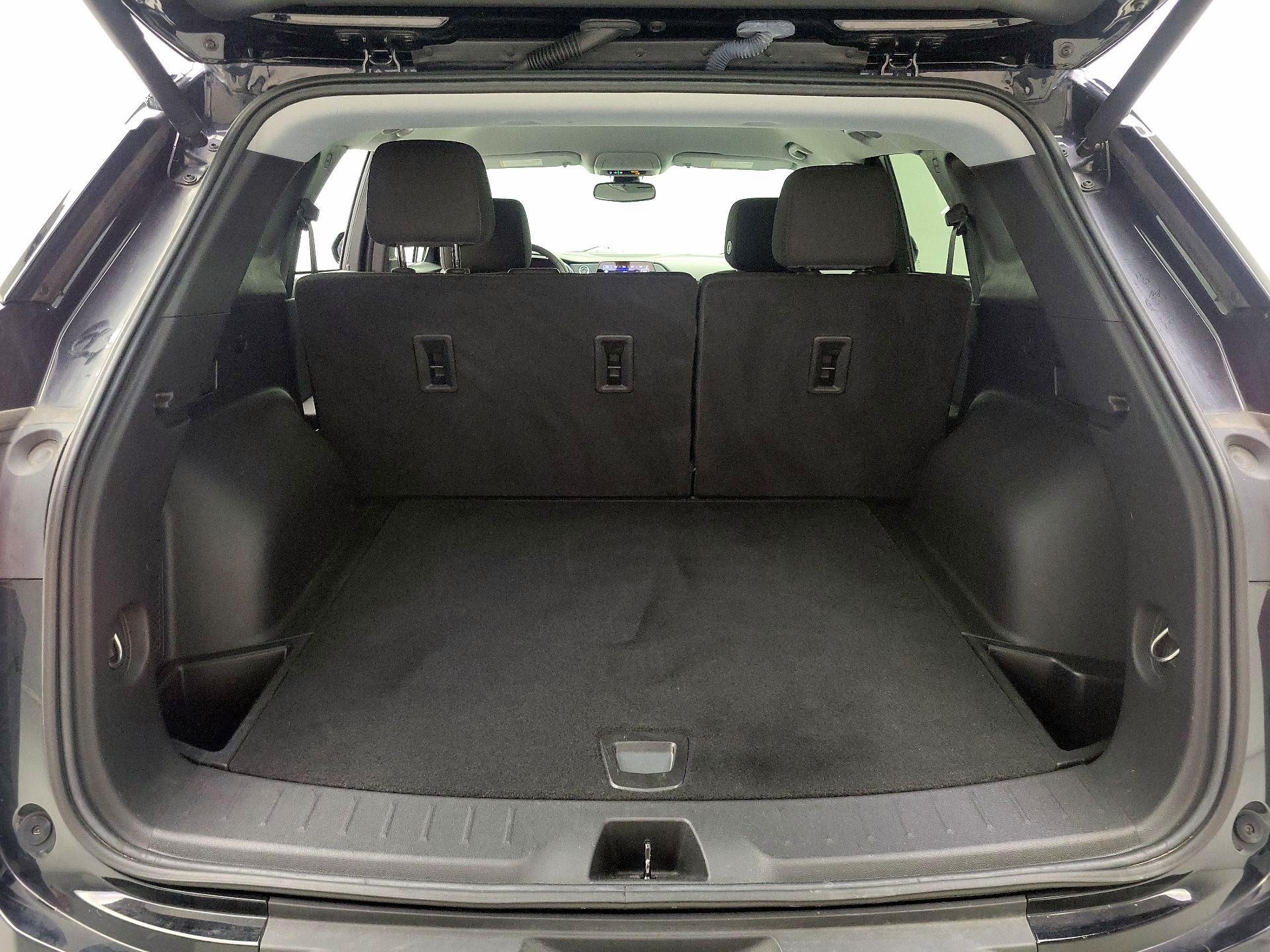 Thumbnail: 2022 Chevrolet Blazer - 19