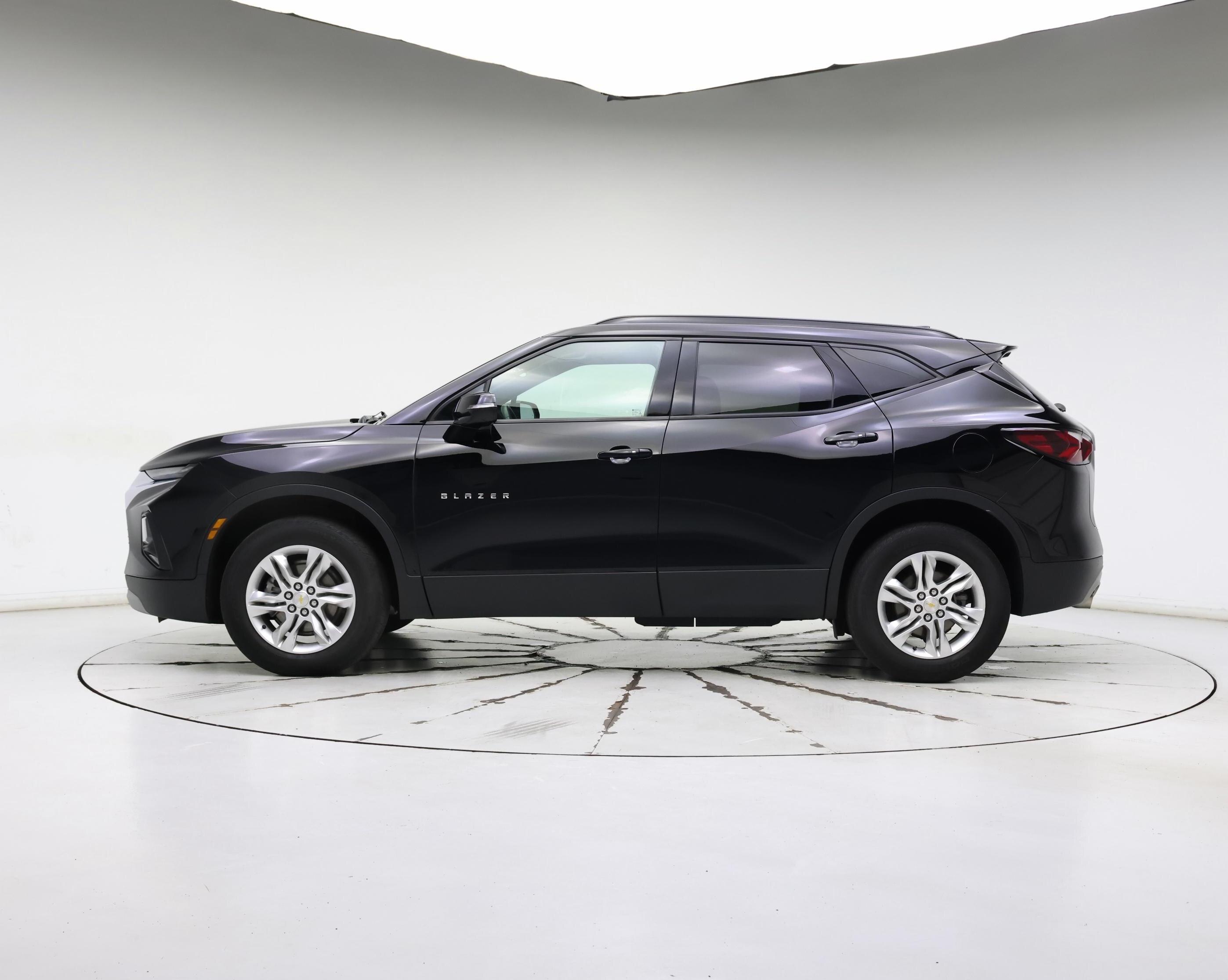 Thumbnail: 2022 Chevrolet Blazer - 3