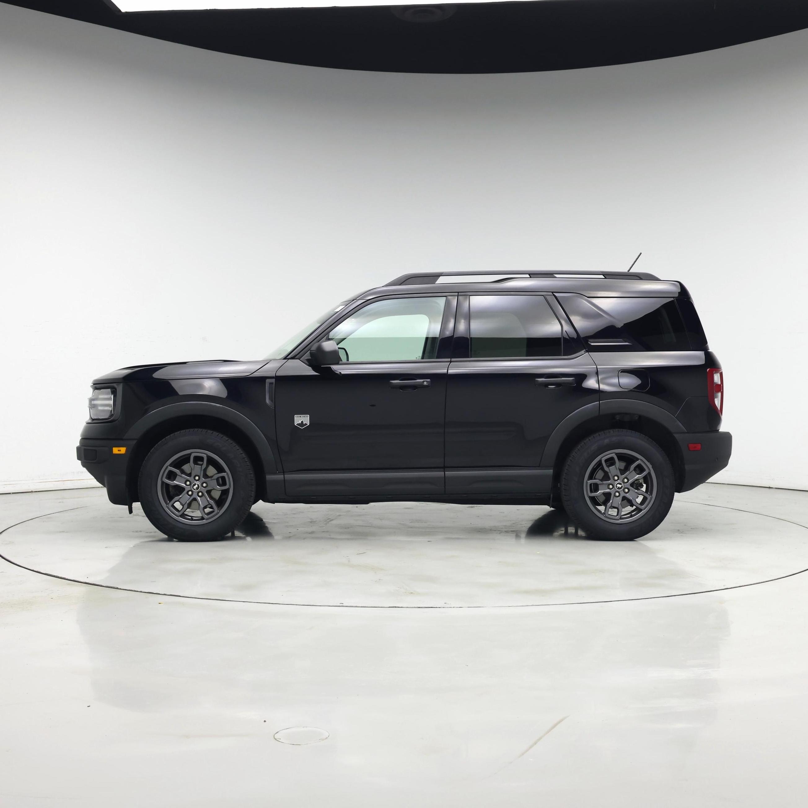 Thumbnail: 2022 Ford Bronco Sport - 3