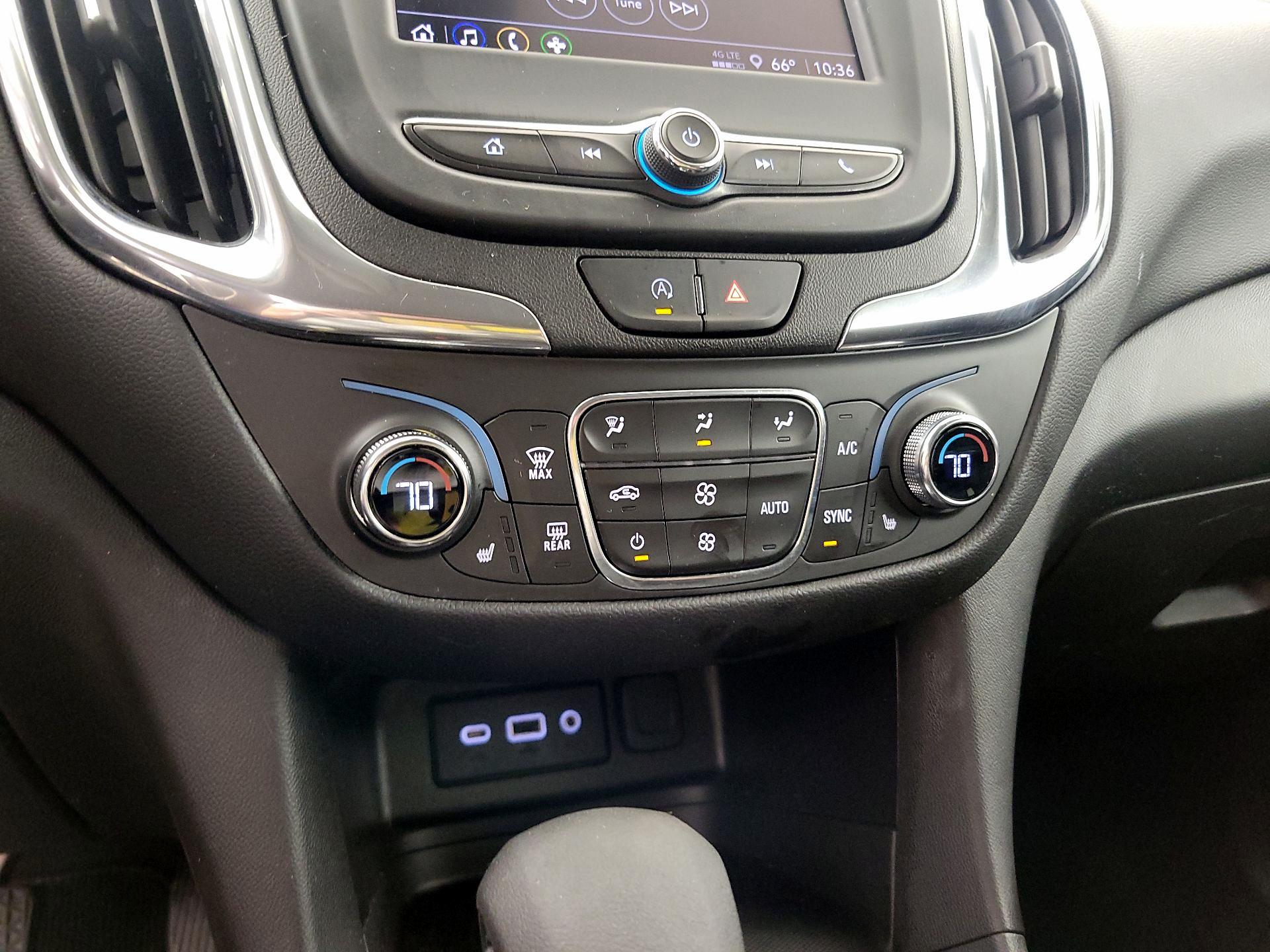 Thumbnail: 2022 Chevrolet Equinox - 16