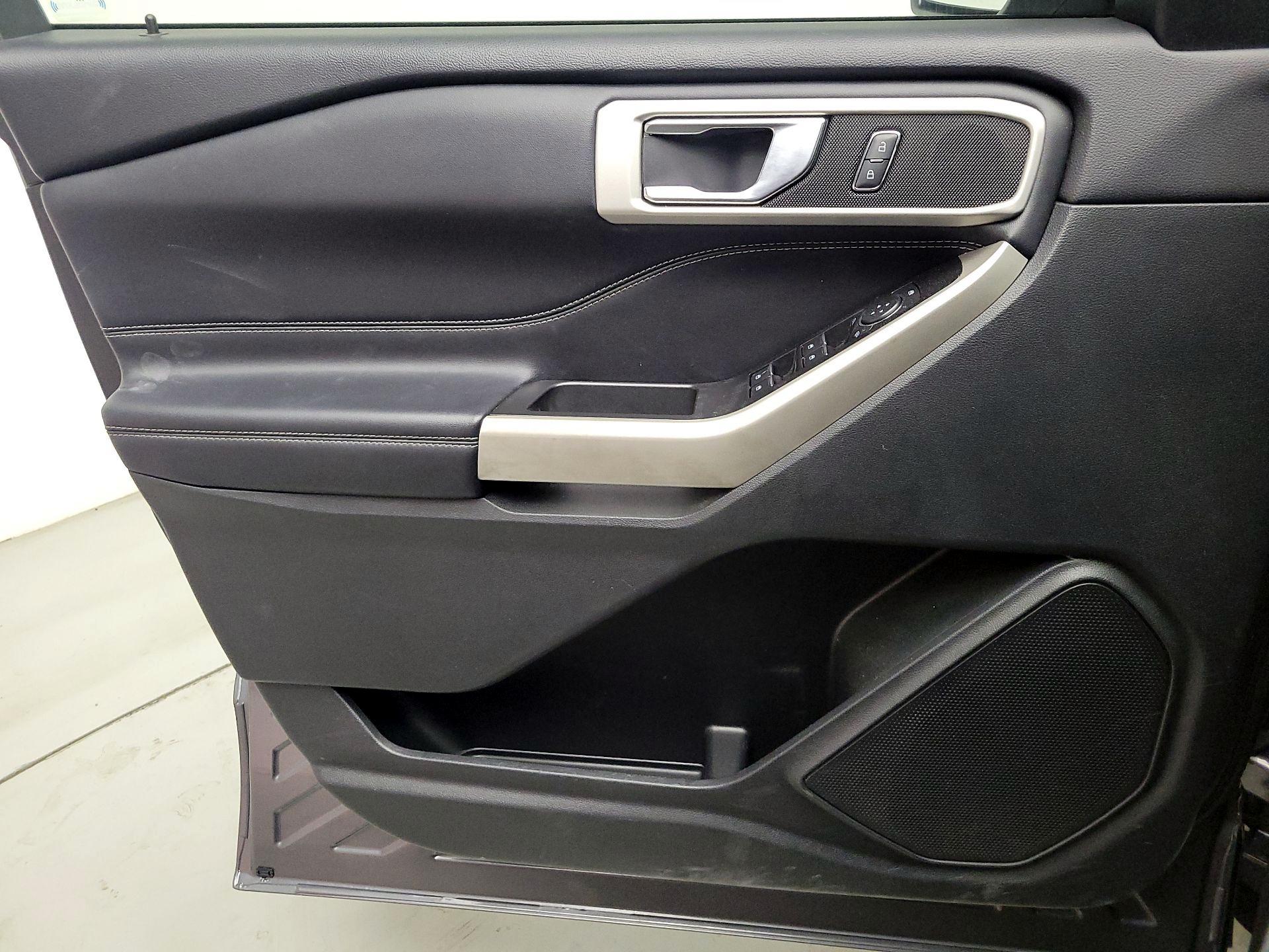 Thumbnail: 2022 Ford Explorer - 12