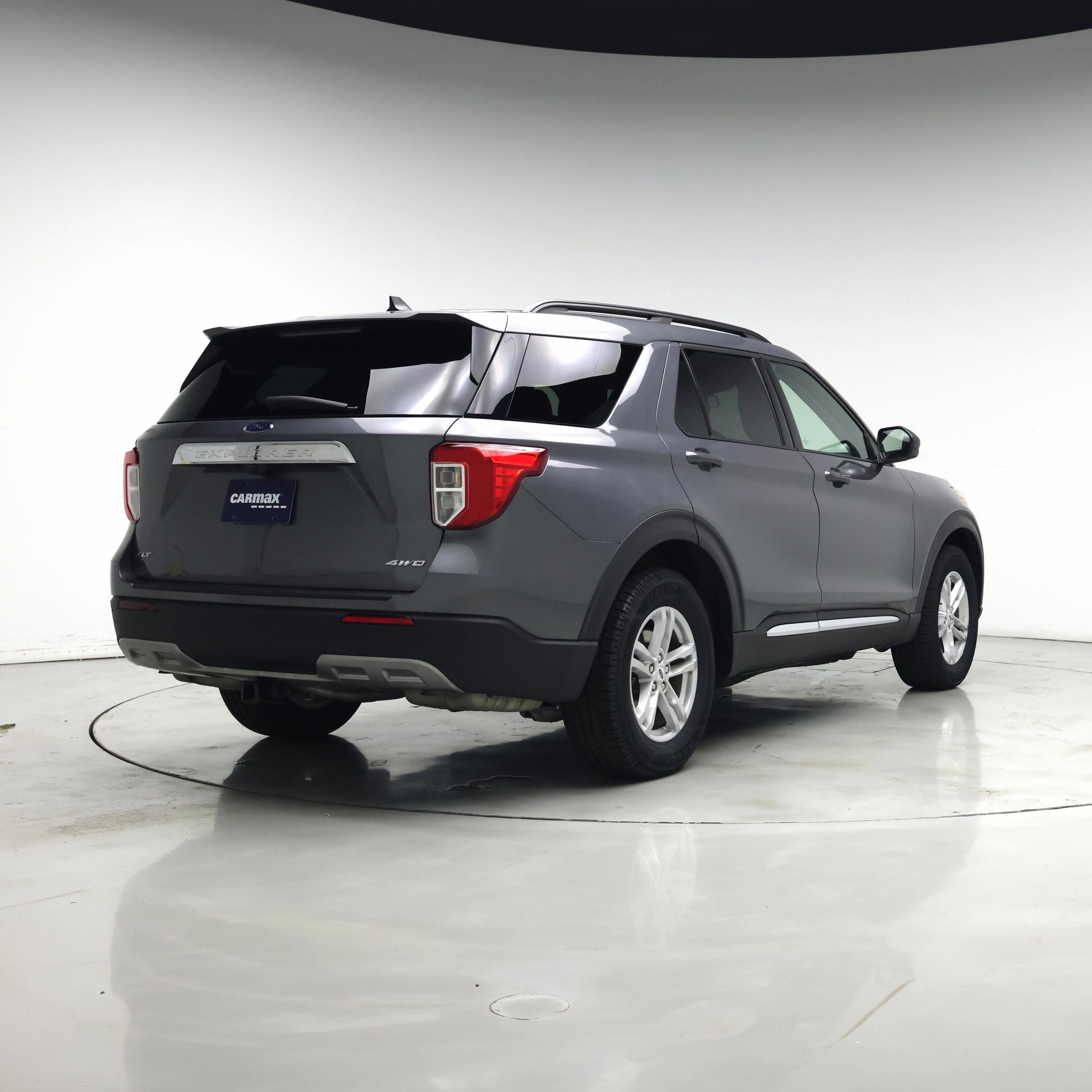 Thumbnail: 2022 Ford Explorer - 8