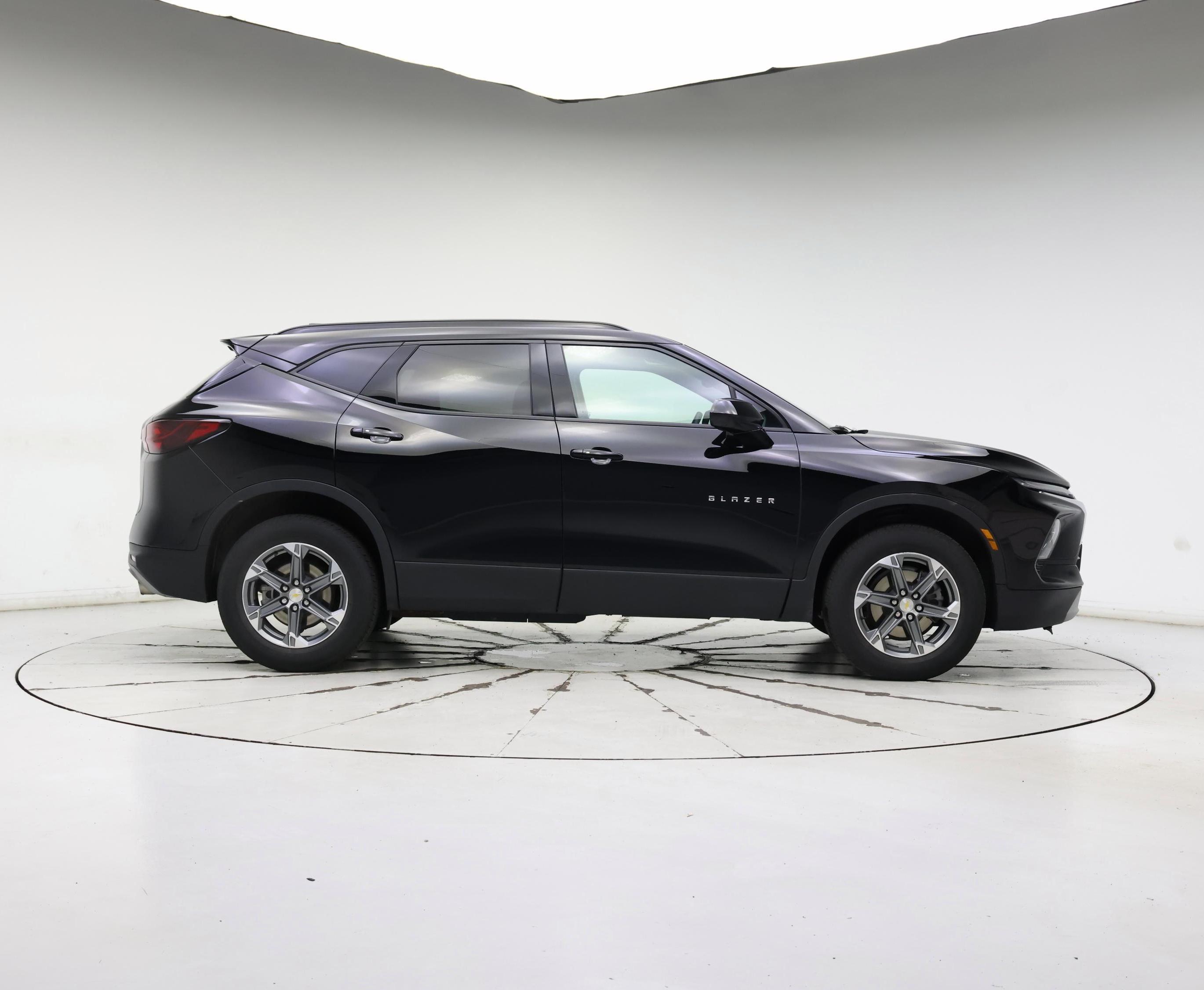 Thumbnail: 2023 Chevrolet Blazer - 7