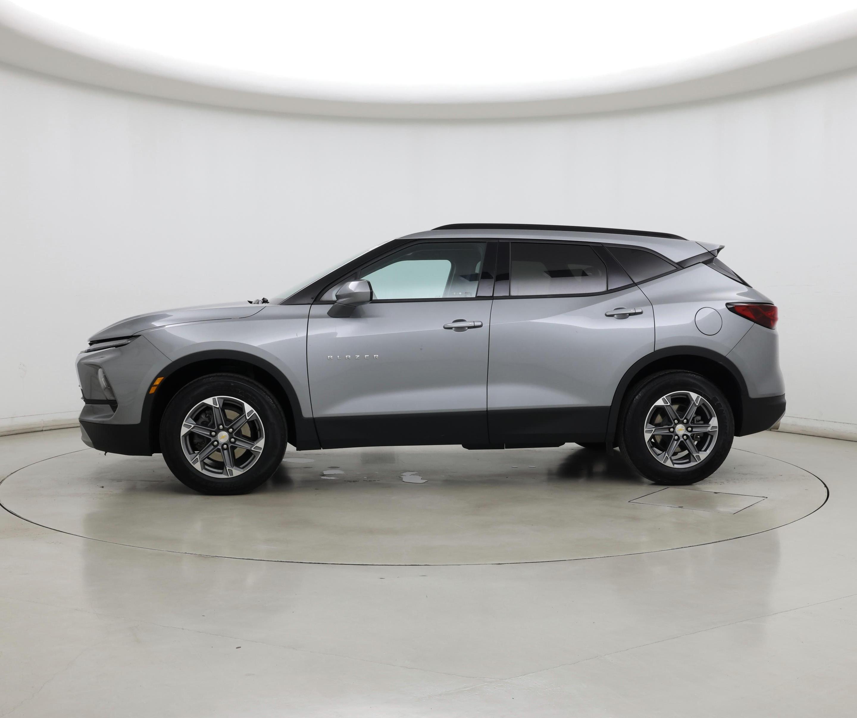 Thumbnail: 2023 Chevrolet Blazer - 3
