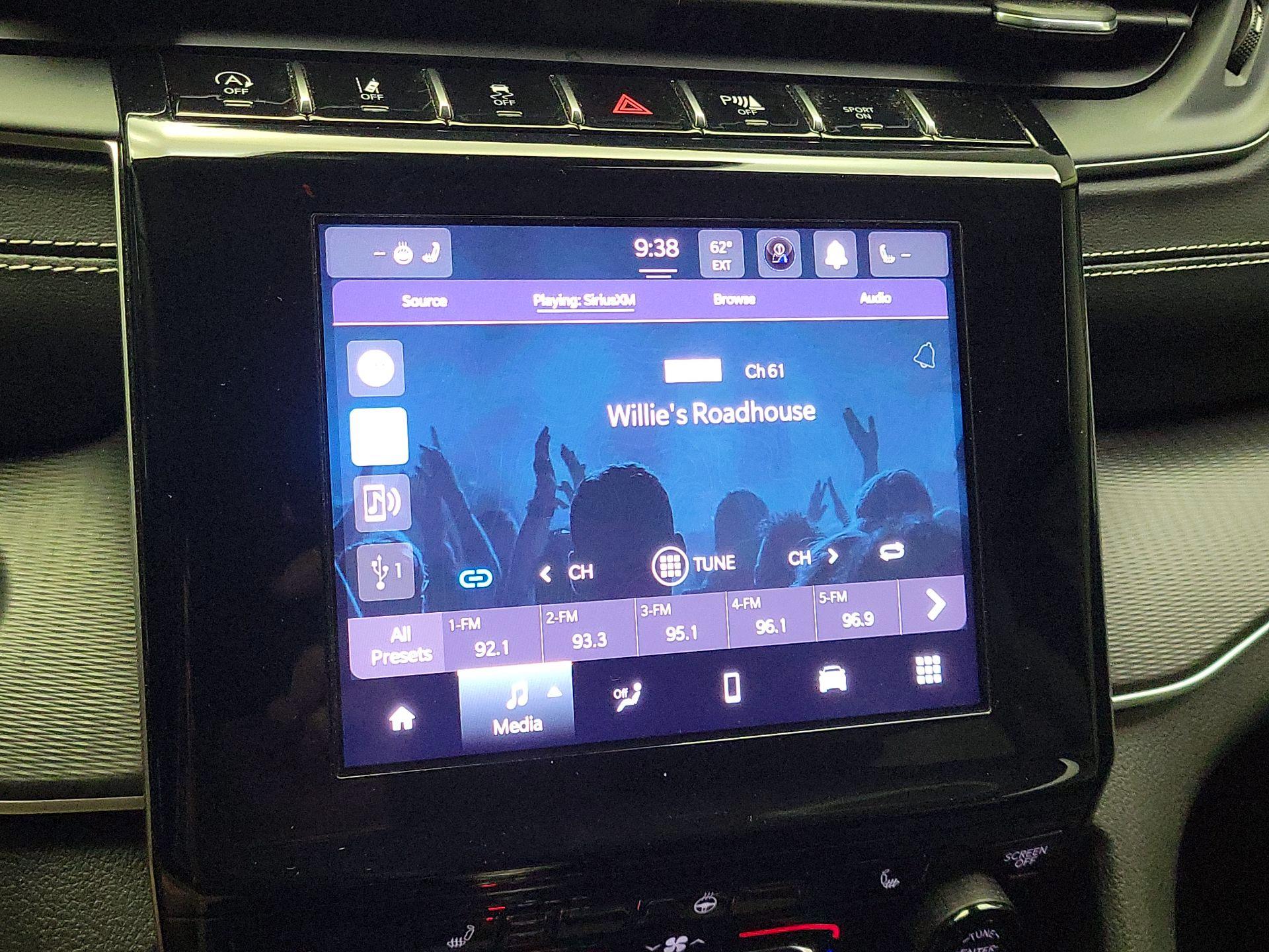 Thumbnail: 2023 Jeep Grand Cherokee - 15