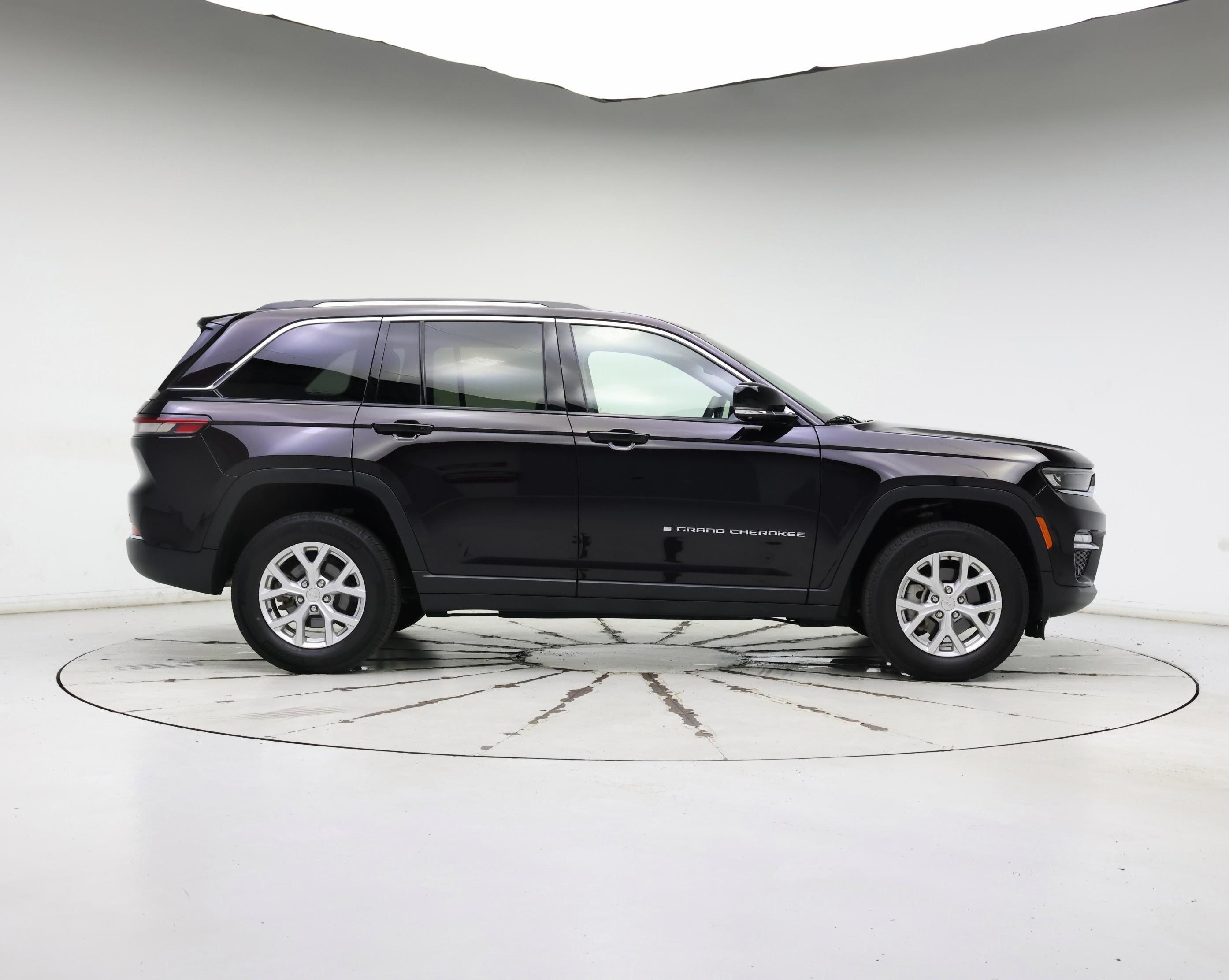 Thumbnail: 2023 Jeep Grand Cherokee - 7