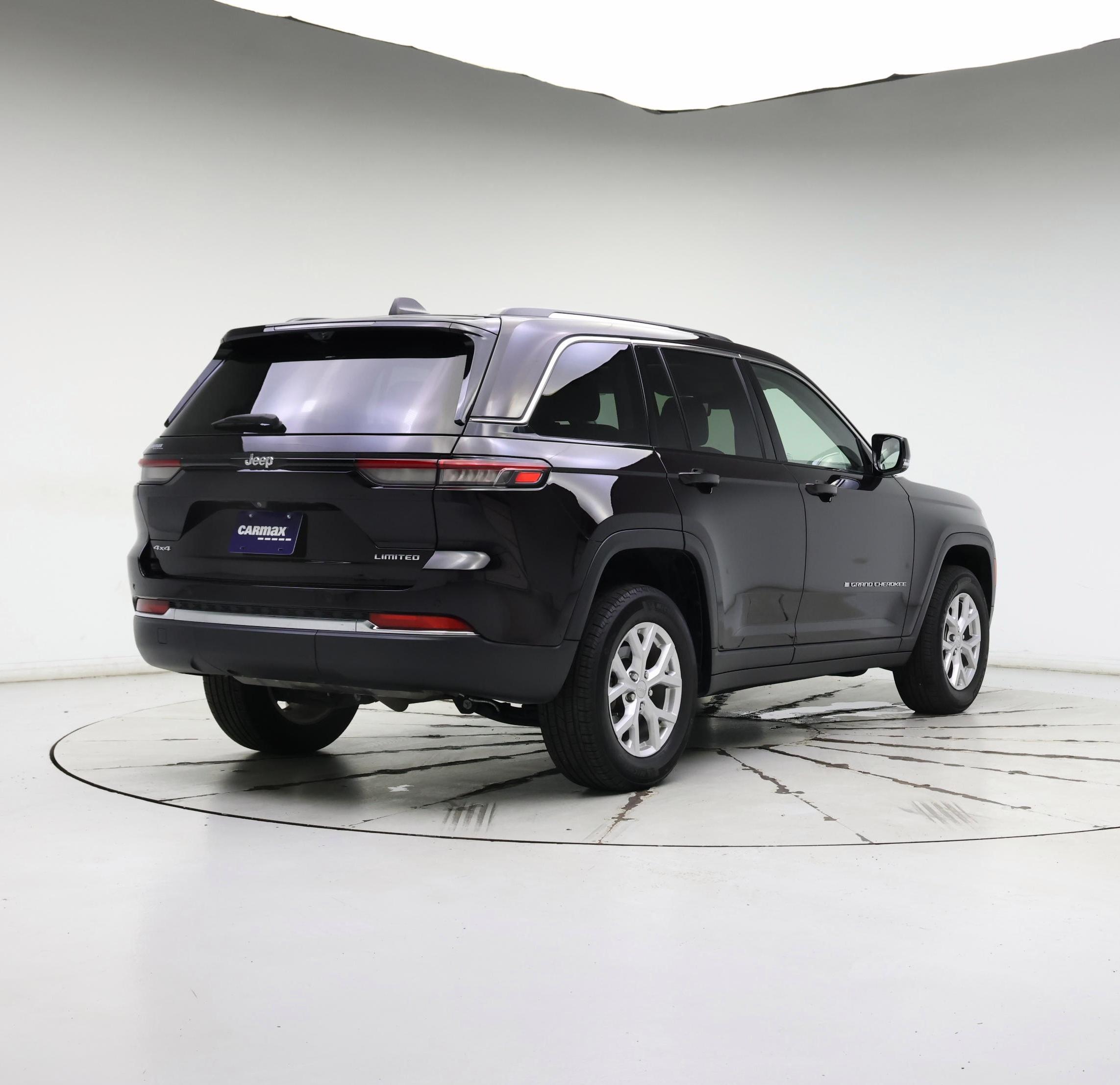 Thumbnail: 2023 Jeep Grand Cherokee - 8