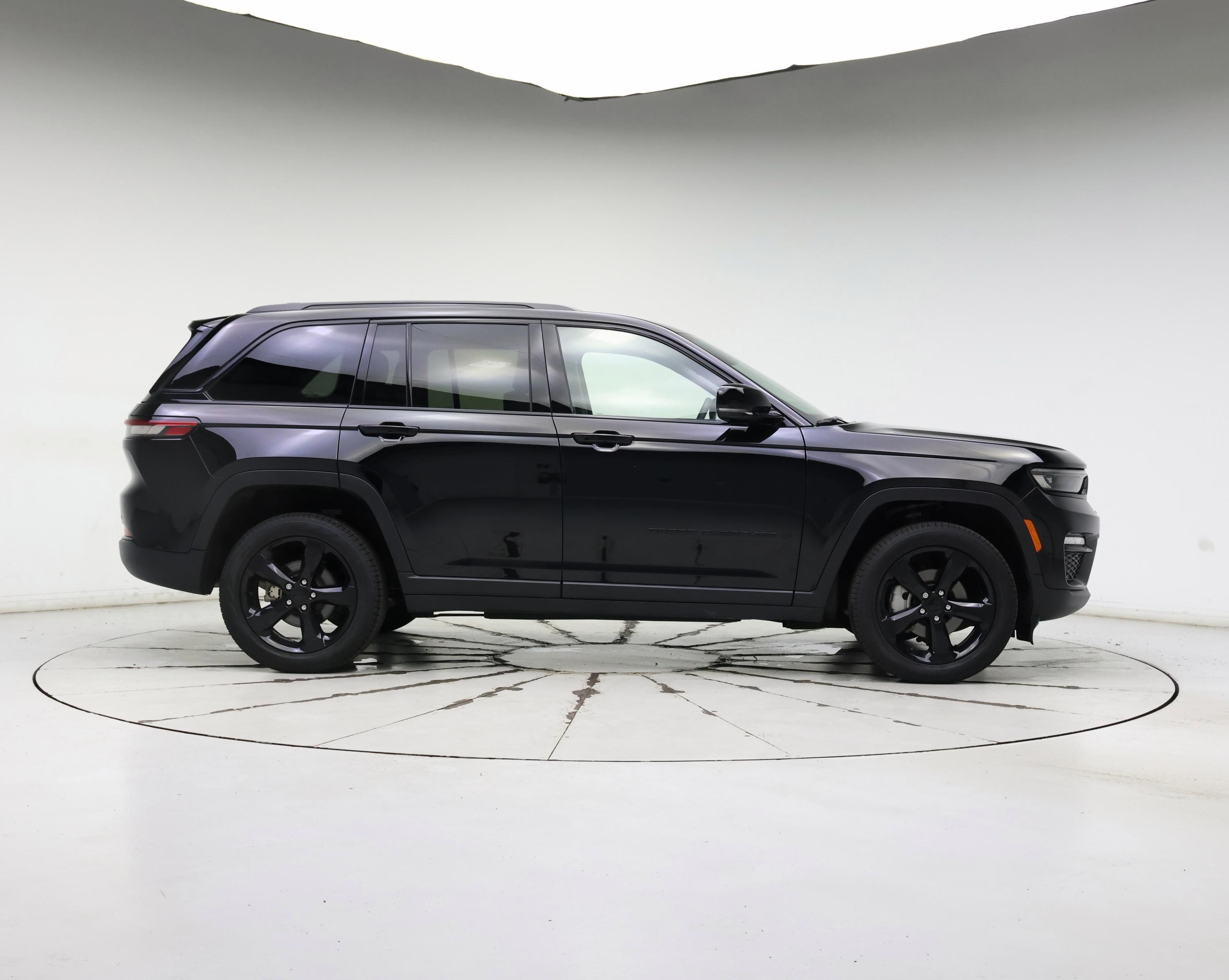 Thumbnail: 2023 Jeep Grand Cherokee - 7
