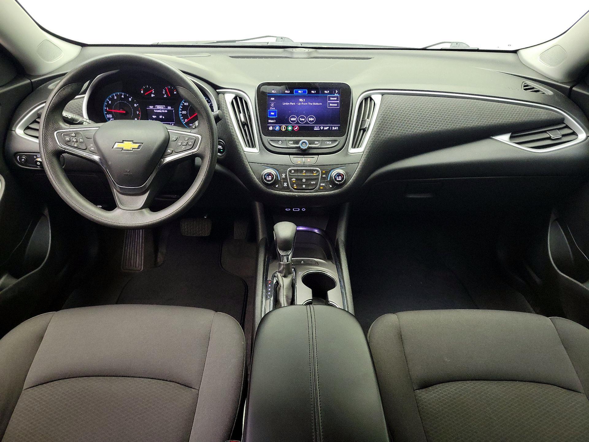 Thumbnail: 2023 Chevrolet Malibu - 9