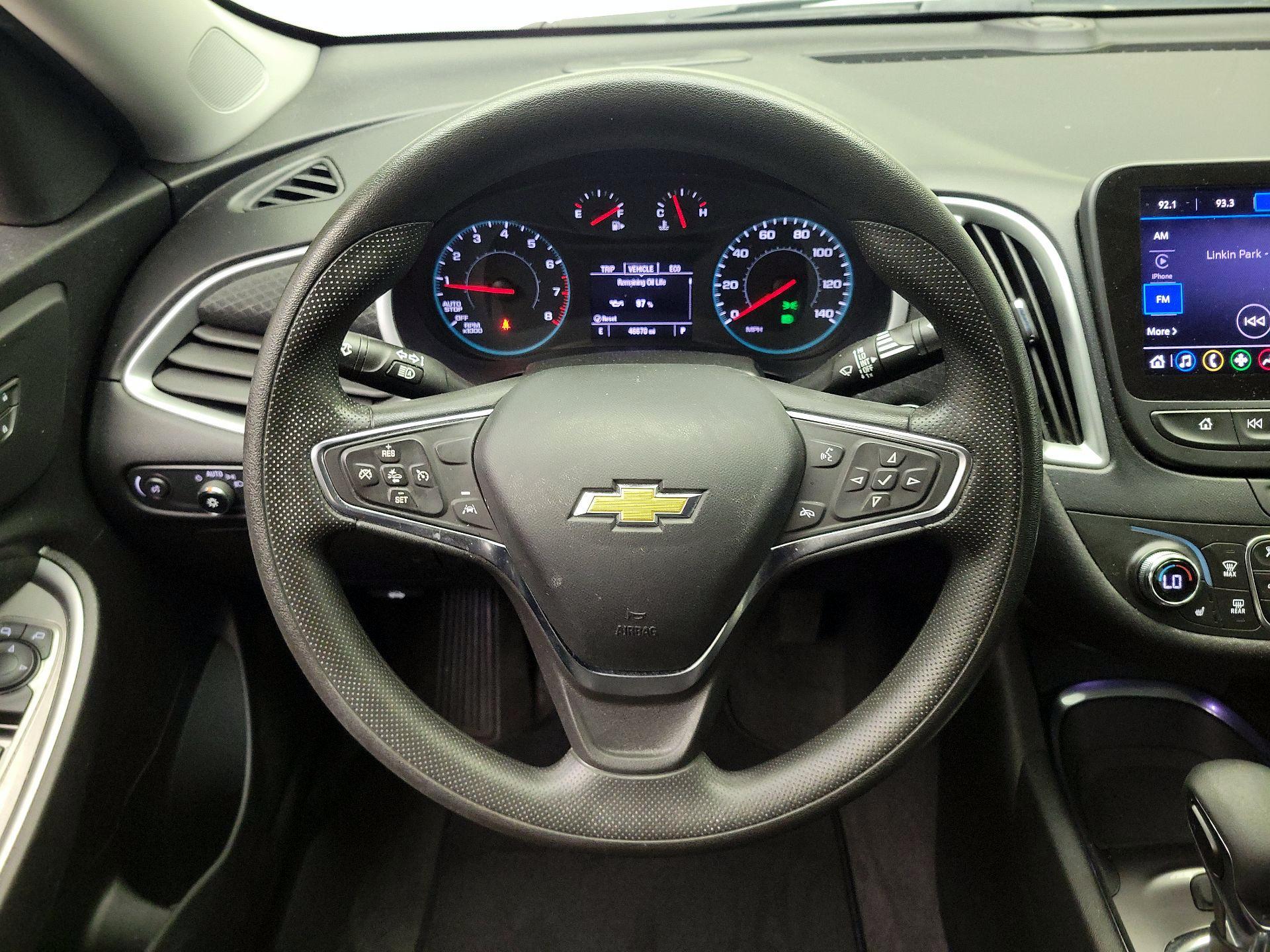 Thumbnail: 2023 Chevrolet Malibu - 10
