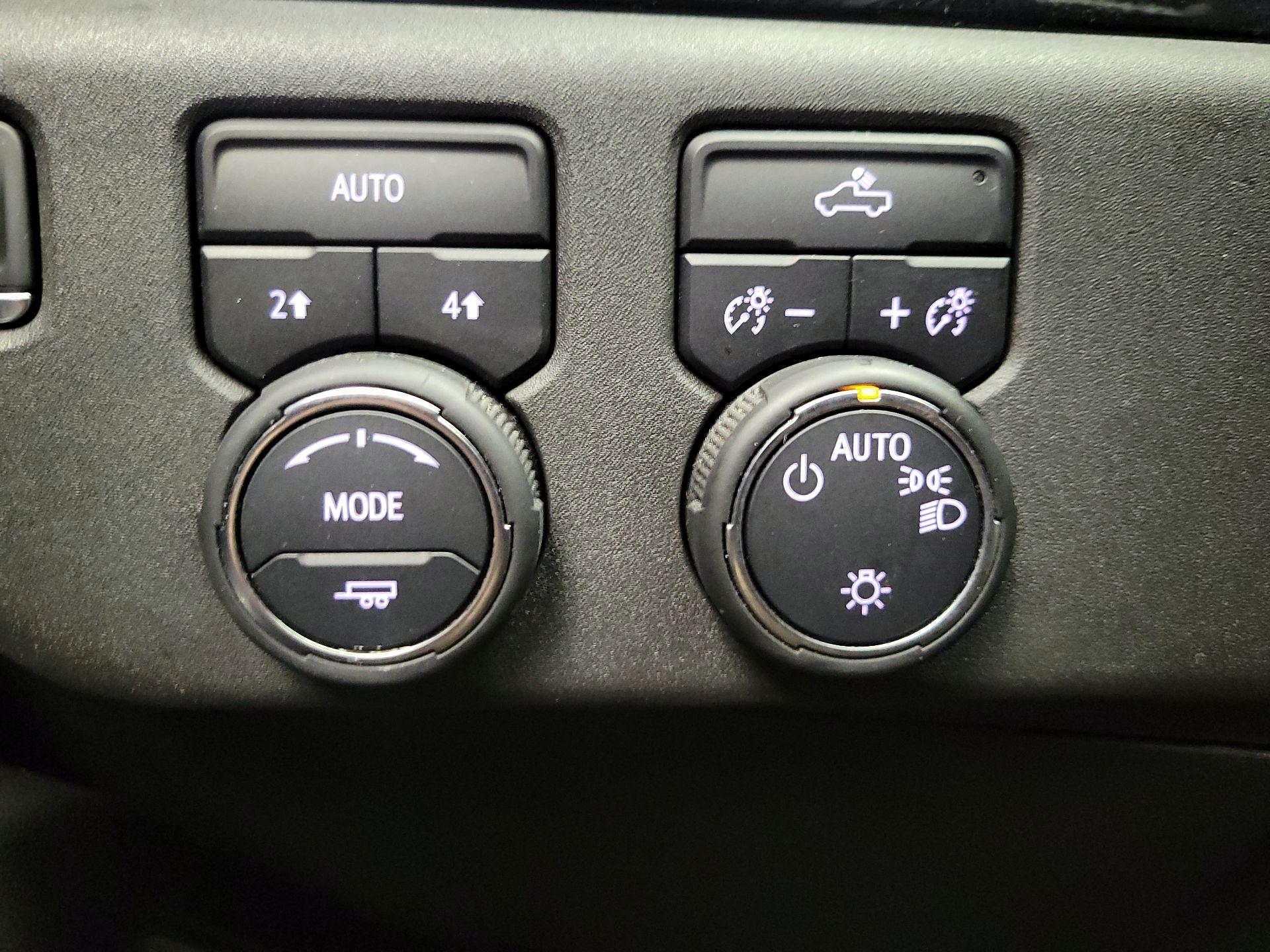 Thumbnail: 2022 Chevrolet Silverado 1500 - 13