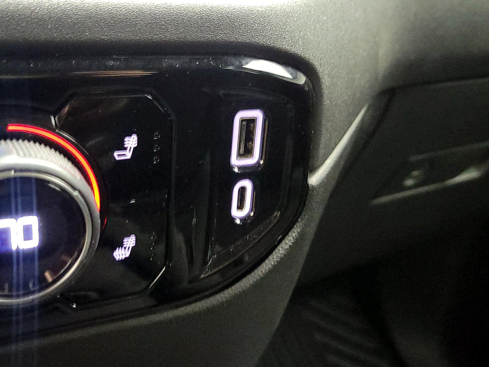 Thumbnail: 2022 Chevrolet Silverado 1500 - 19