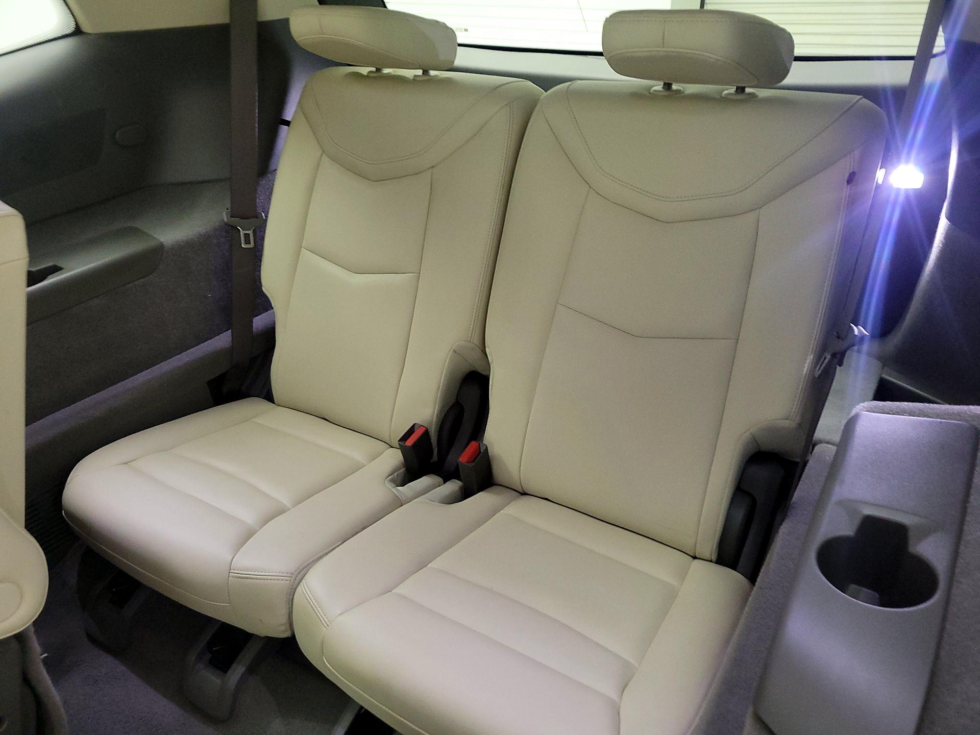Thumbnail: 2023 Cadillac XT6 - 18