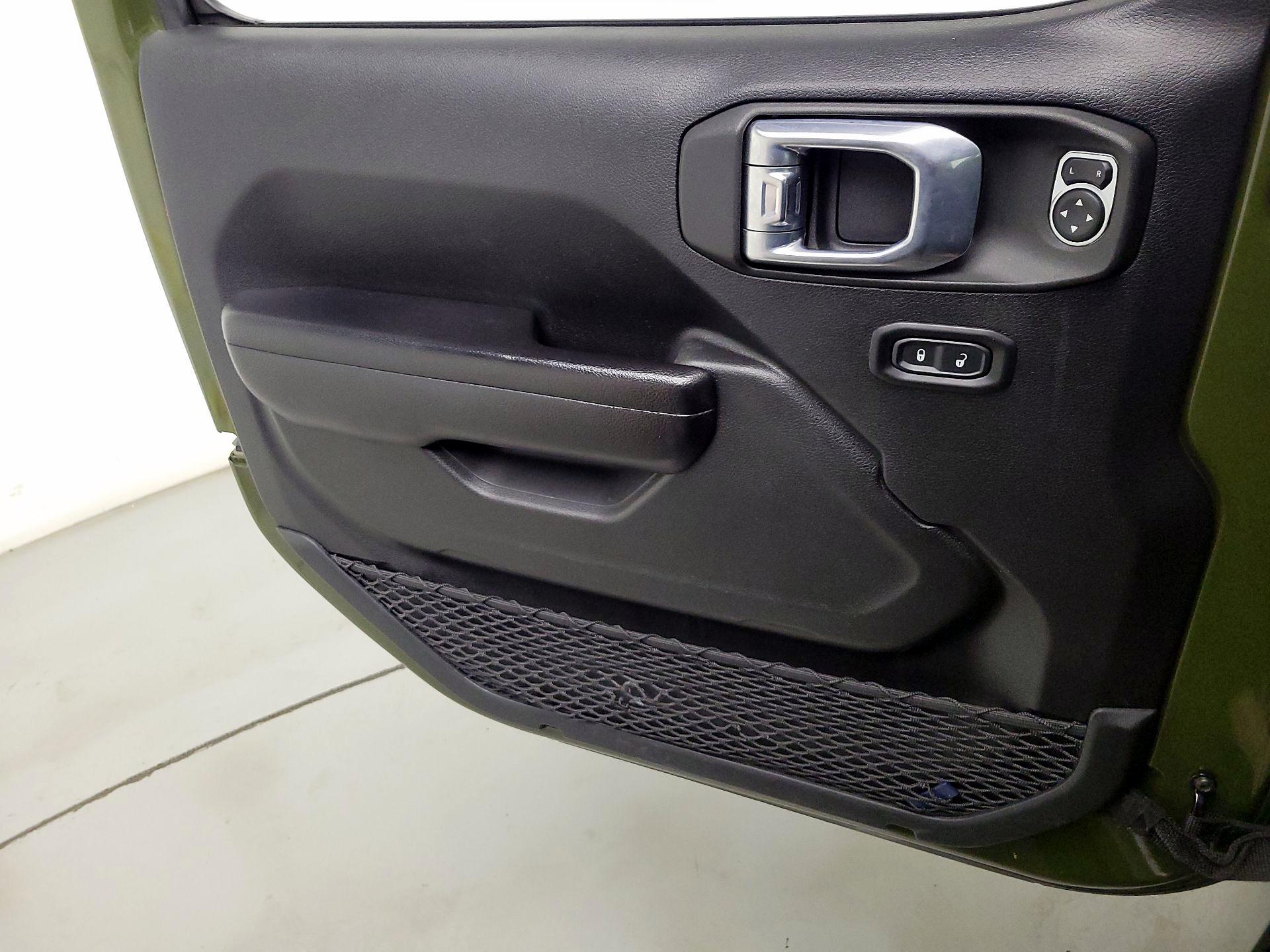 Thumbnail: 2021 Jeep Wrangler - 12
