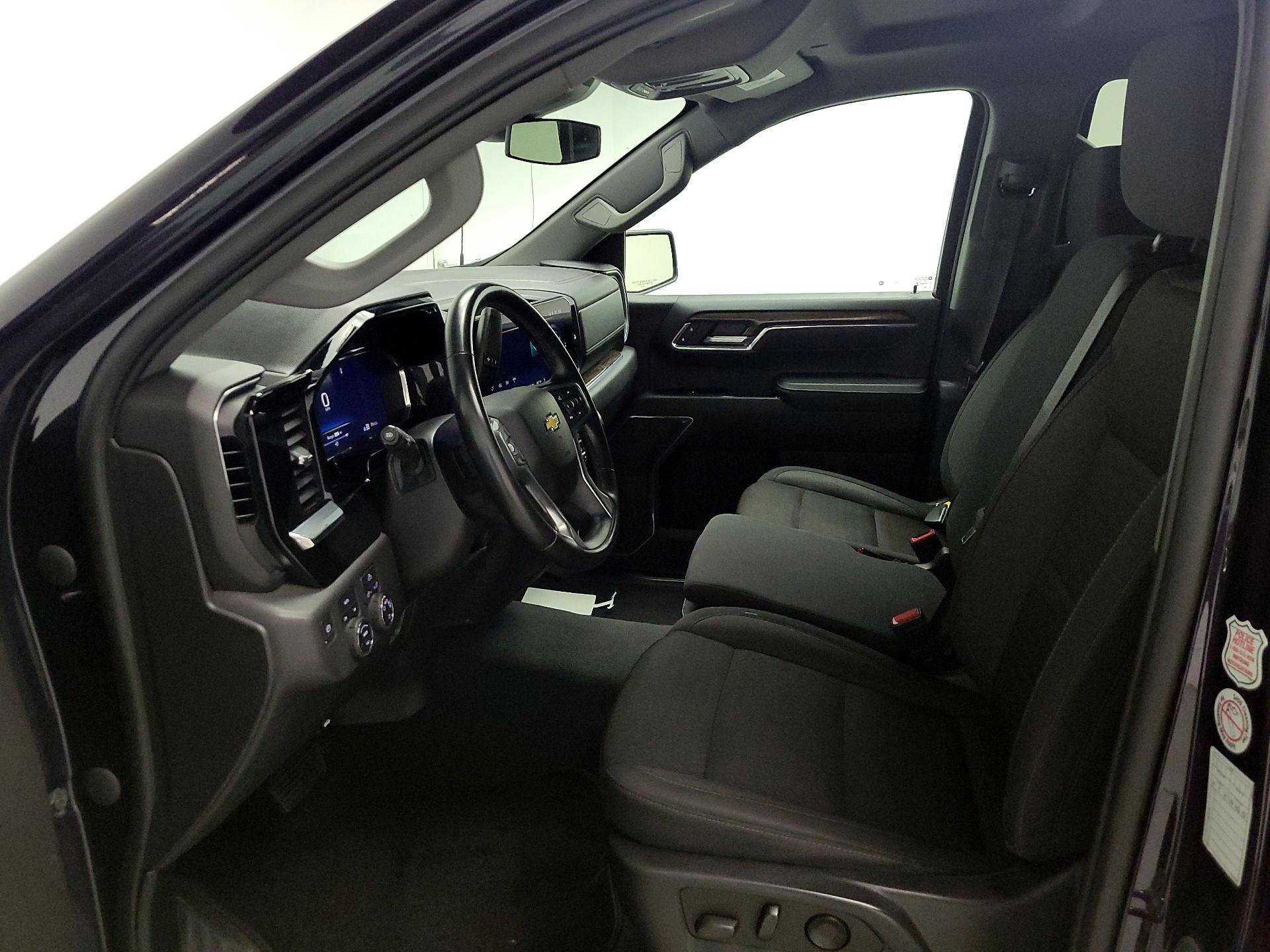 Thumbnail: 2023 Chevrolet Silverado 1500 - 11