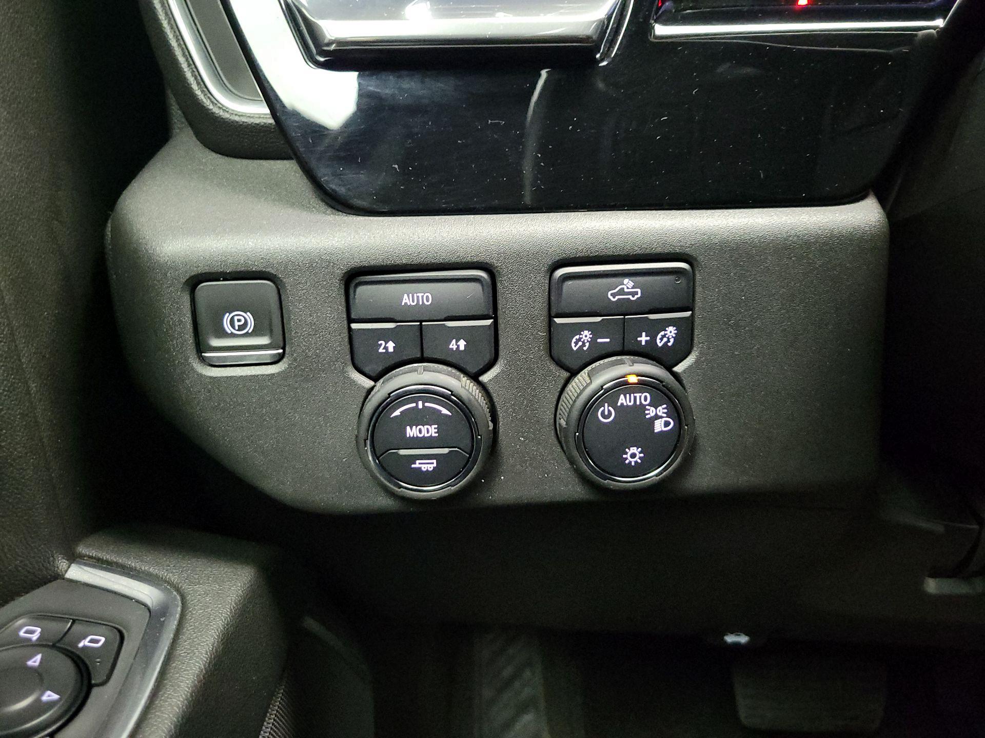 Thumbnail: 2023 Chevrolet Silverado 1500 - 13