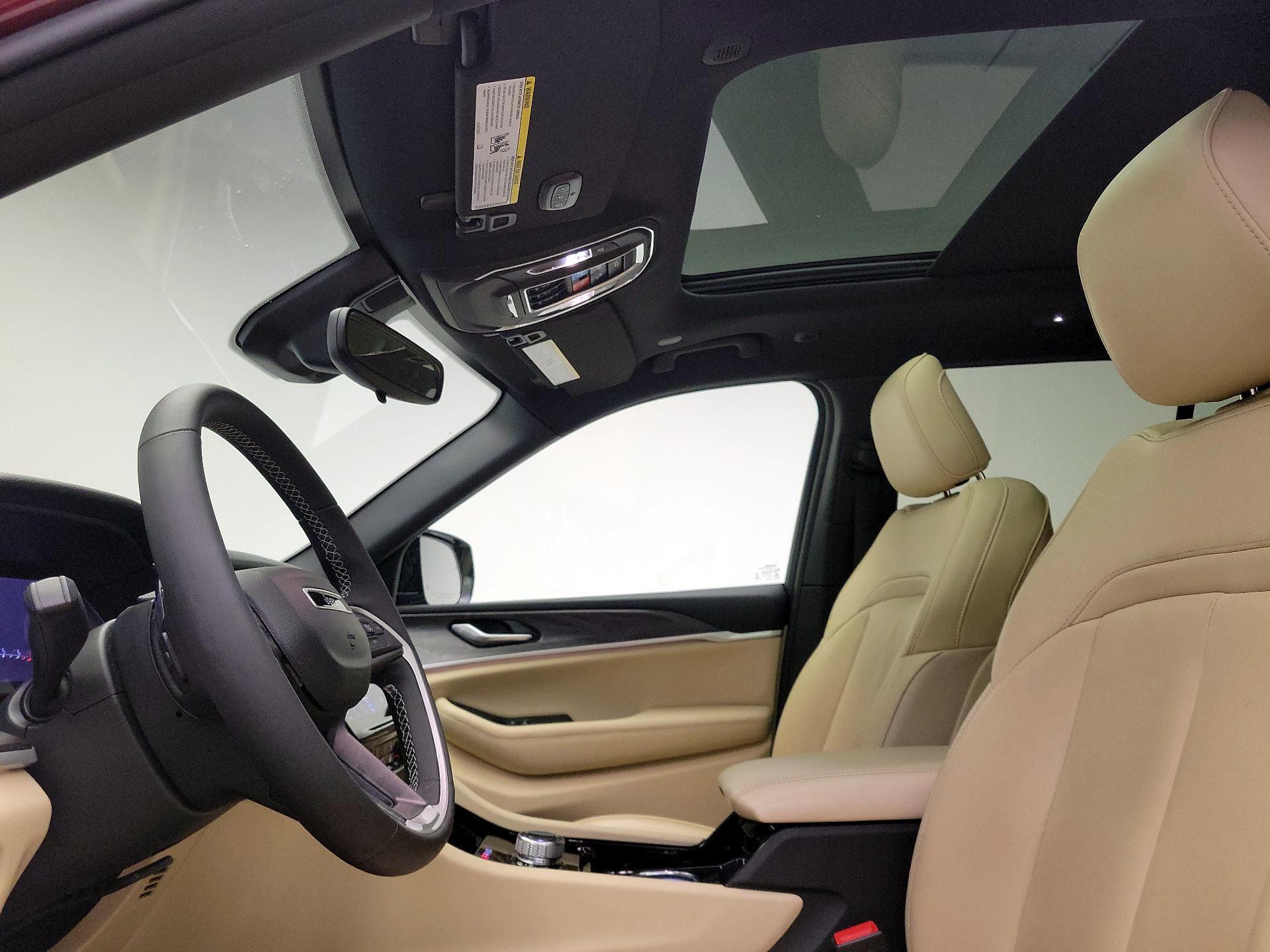 Thumbnail: 2023 Jeep Grand Cherokee - 20