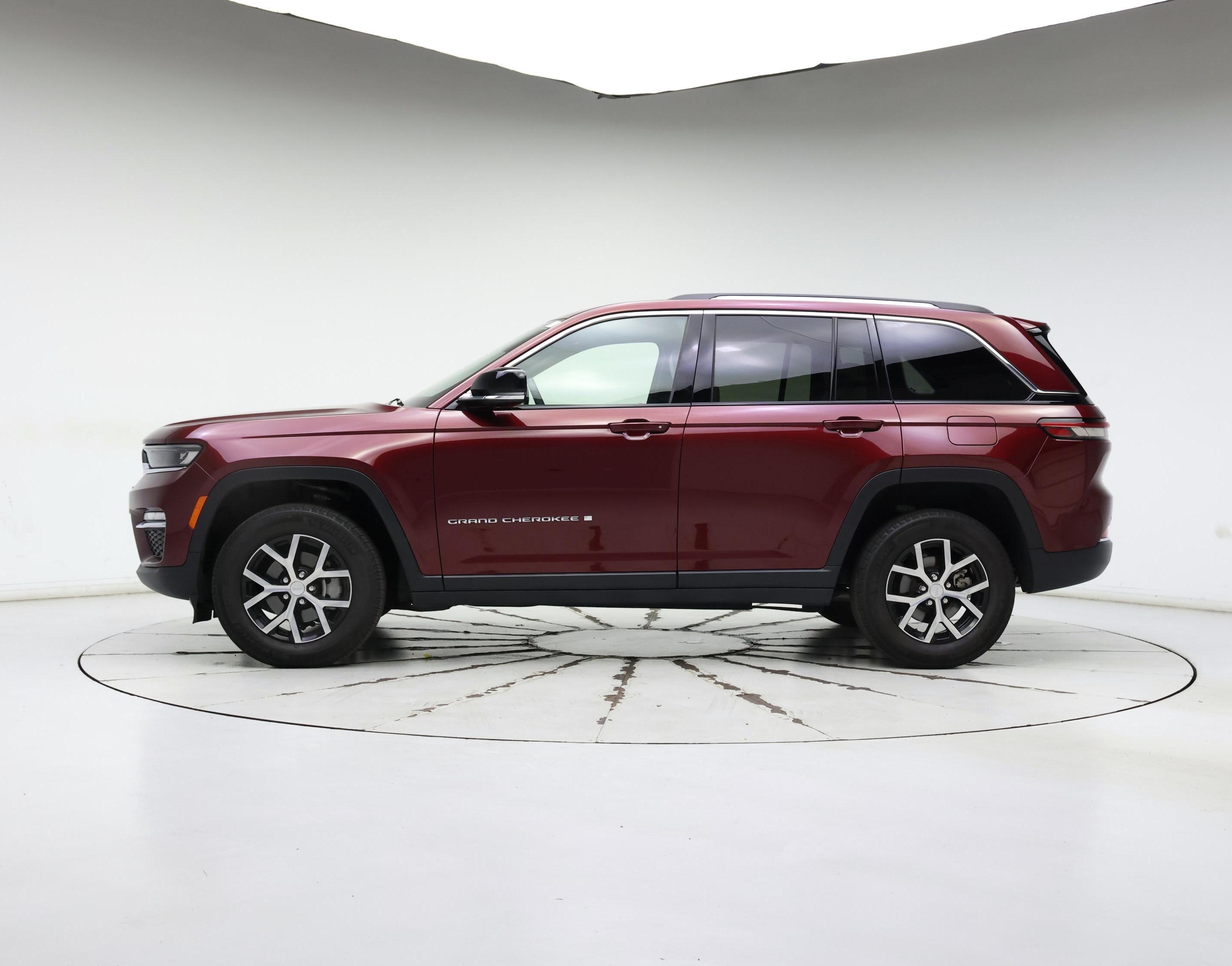 Thumbnail: 2023 Jeep Grand Cherokee - 3