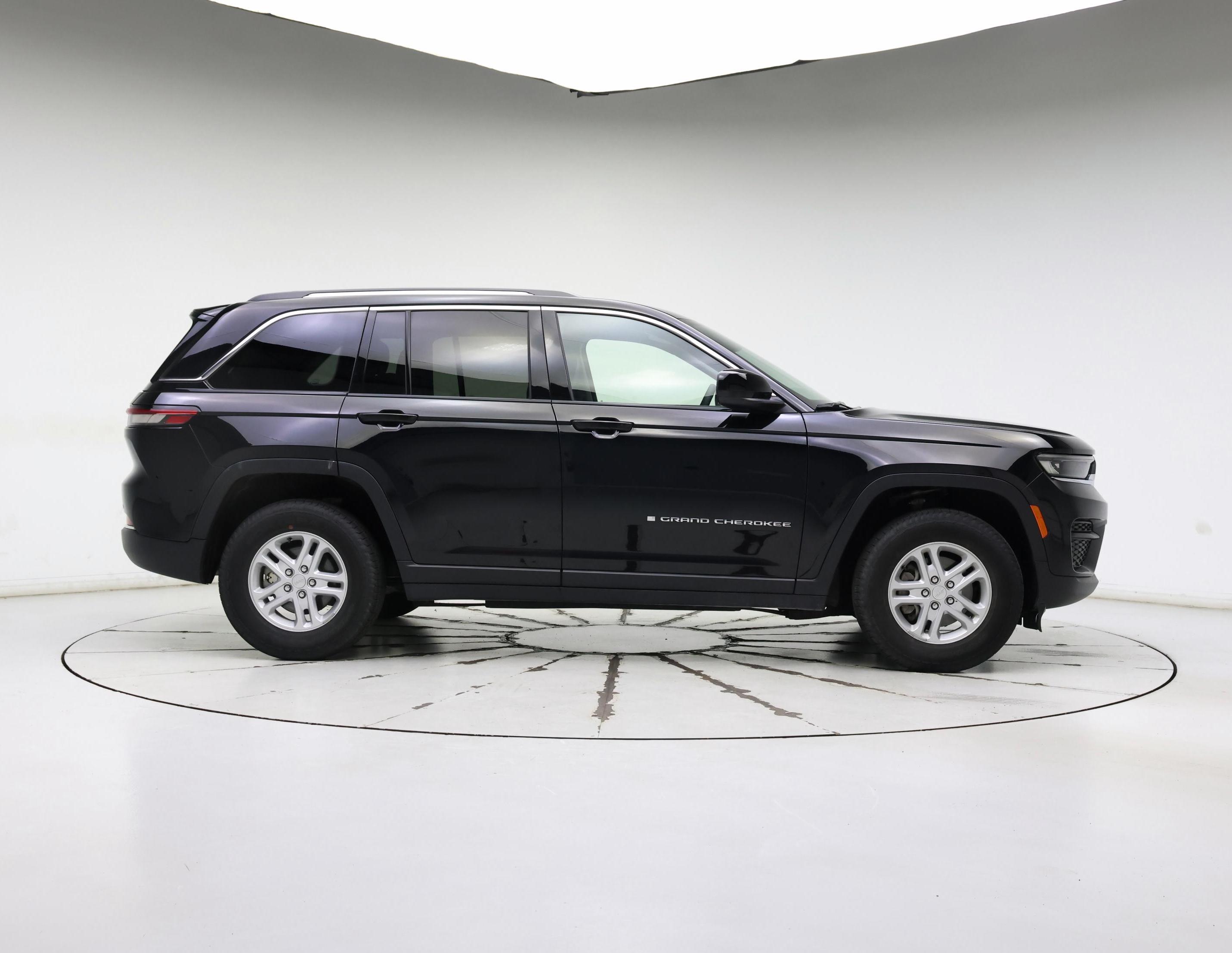 Thumbnail: 2023 Jeep Grand Cherokee - 7