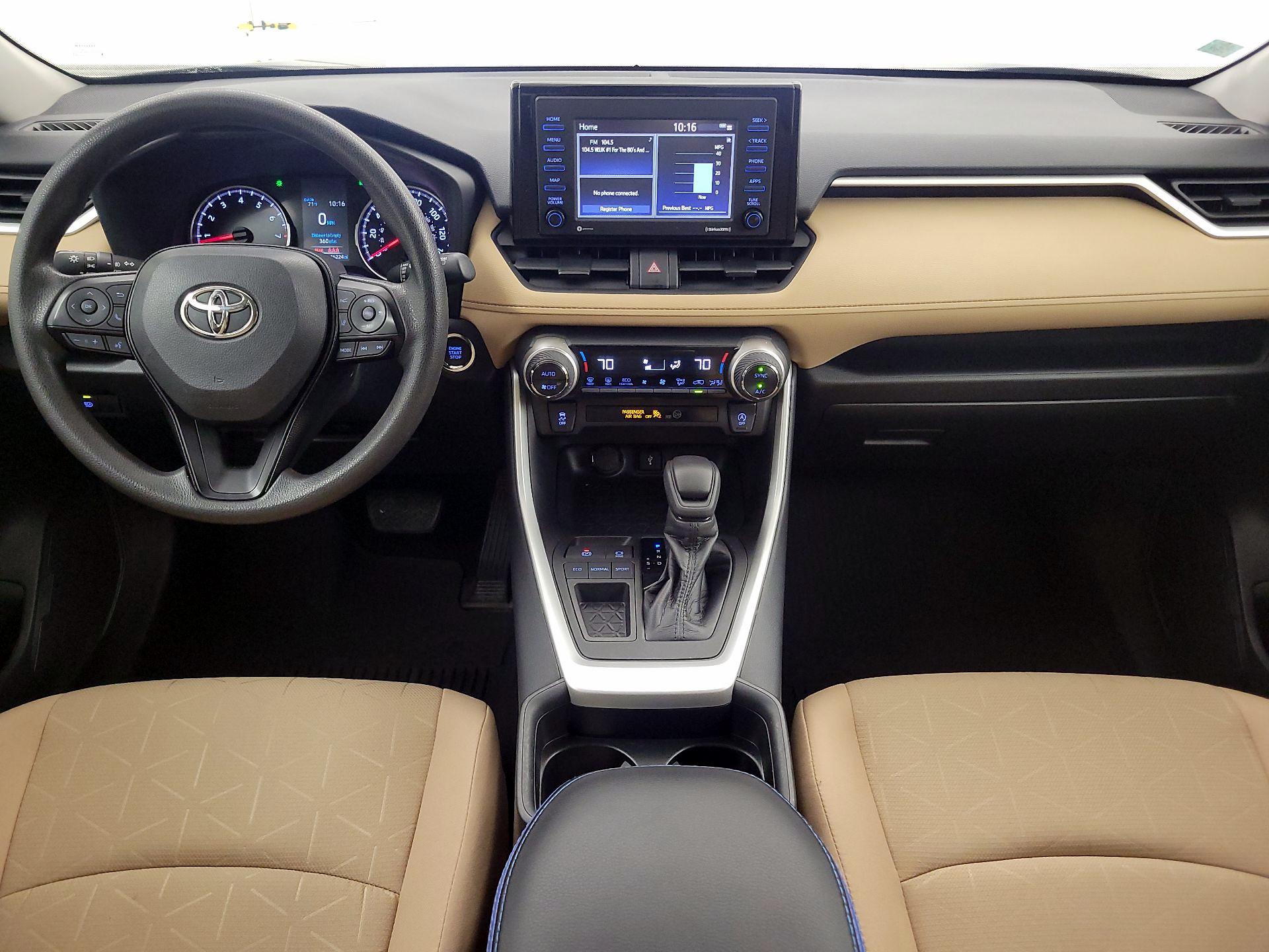 Thumbnail: 2021 Toyota RAV4 - 9
