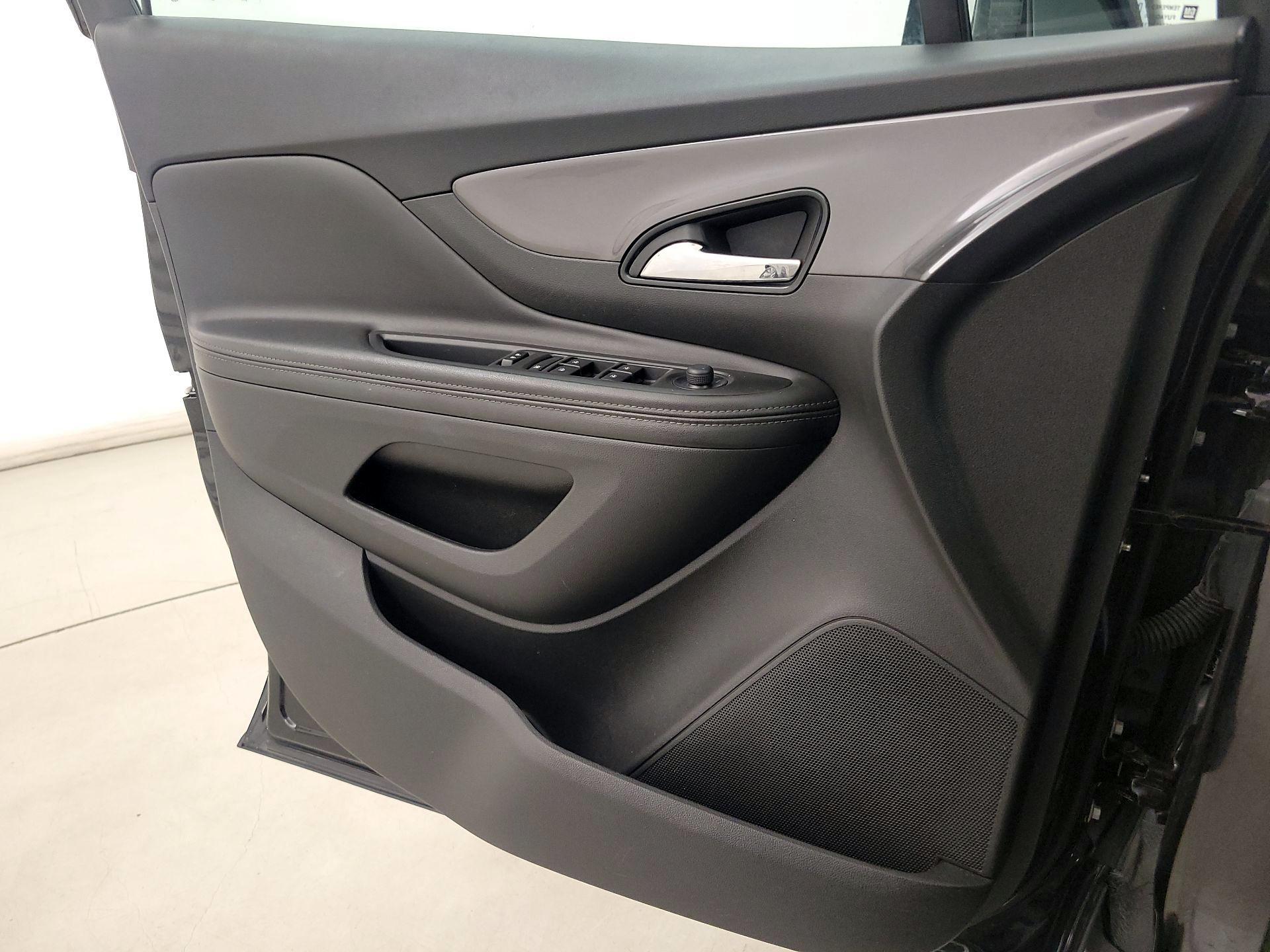 Thumbnail: 2022 Buick Encore - 12
