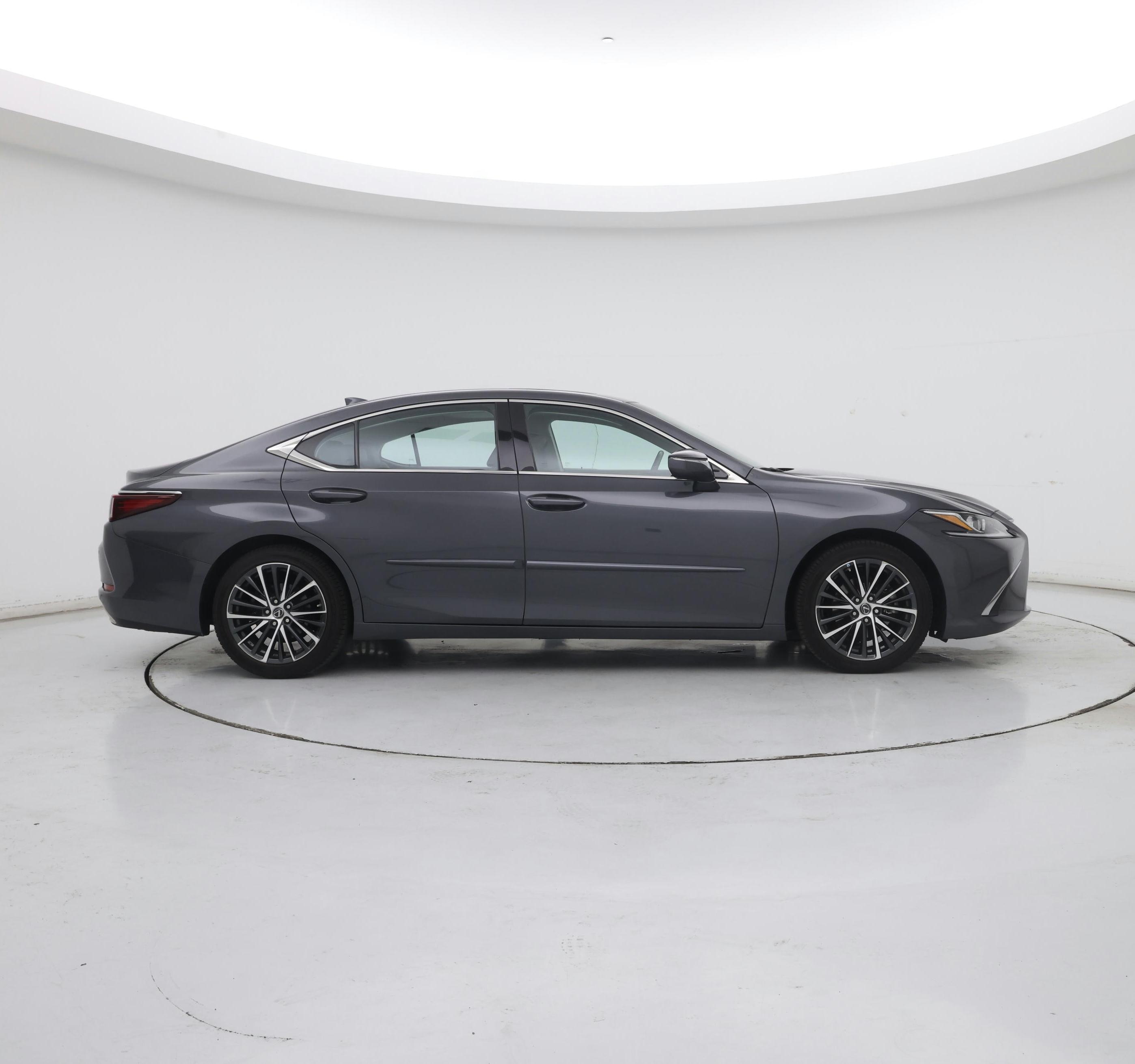 Thumbnail: 2022 Lexus ES - 7