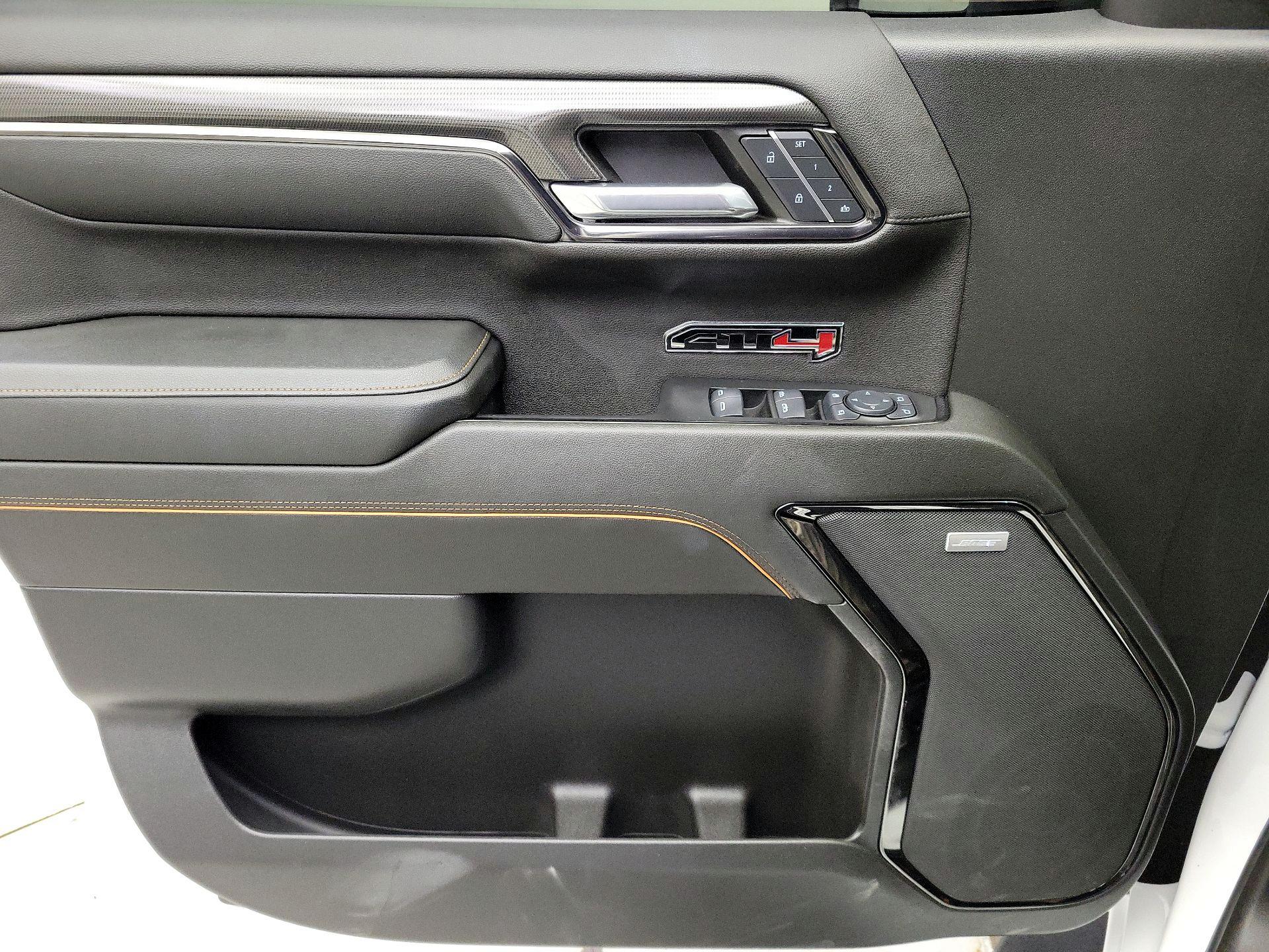 Thumbnail: 2024 GMC Sierra 1500 - 12